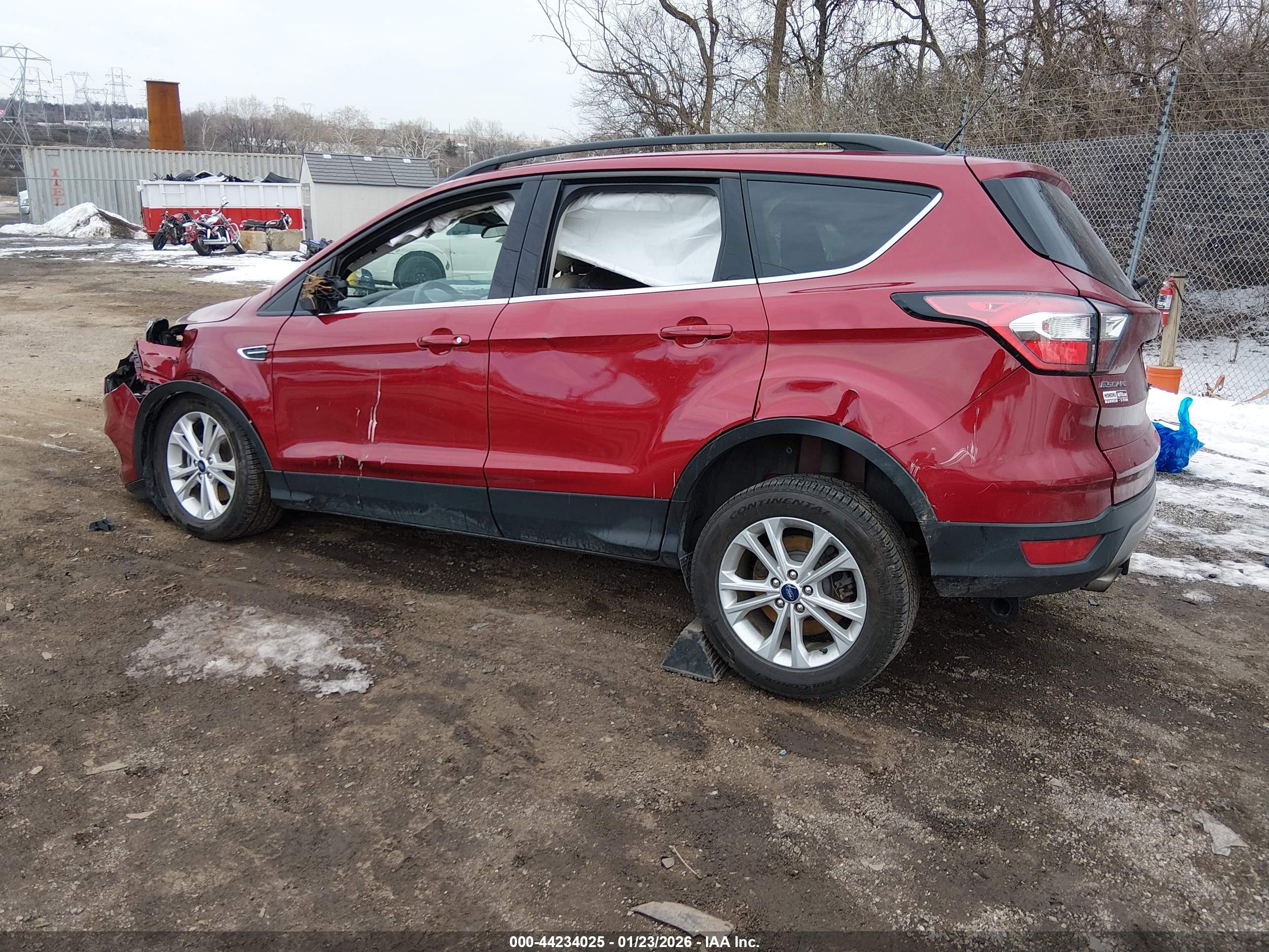 FORD ESCAPE image 3