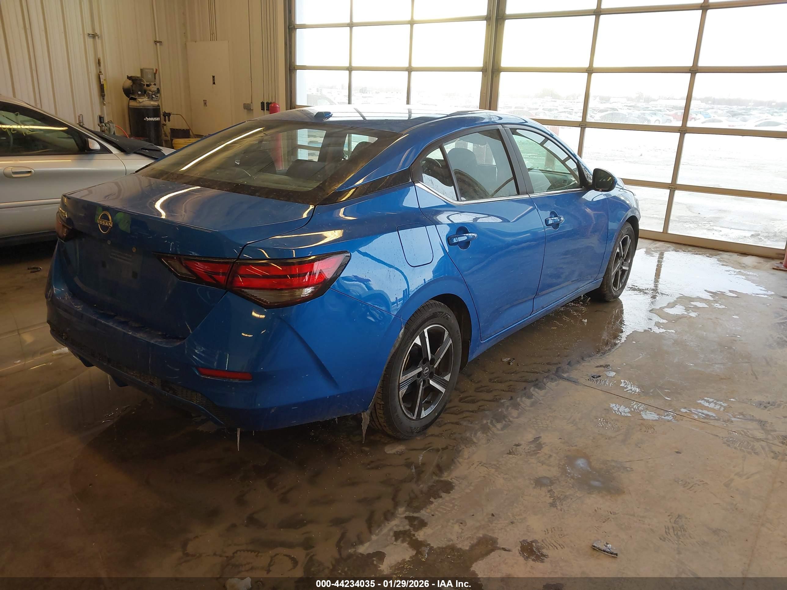 NISSAN SENTRA image 4