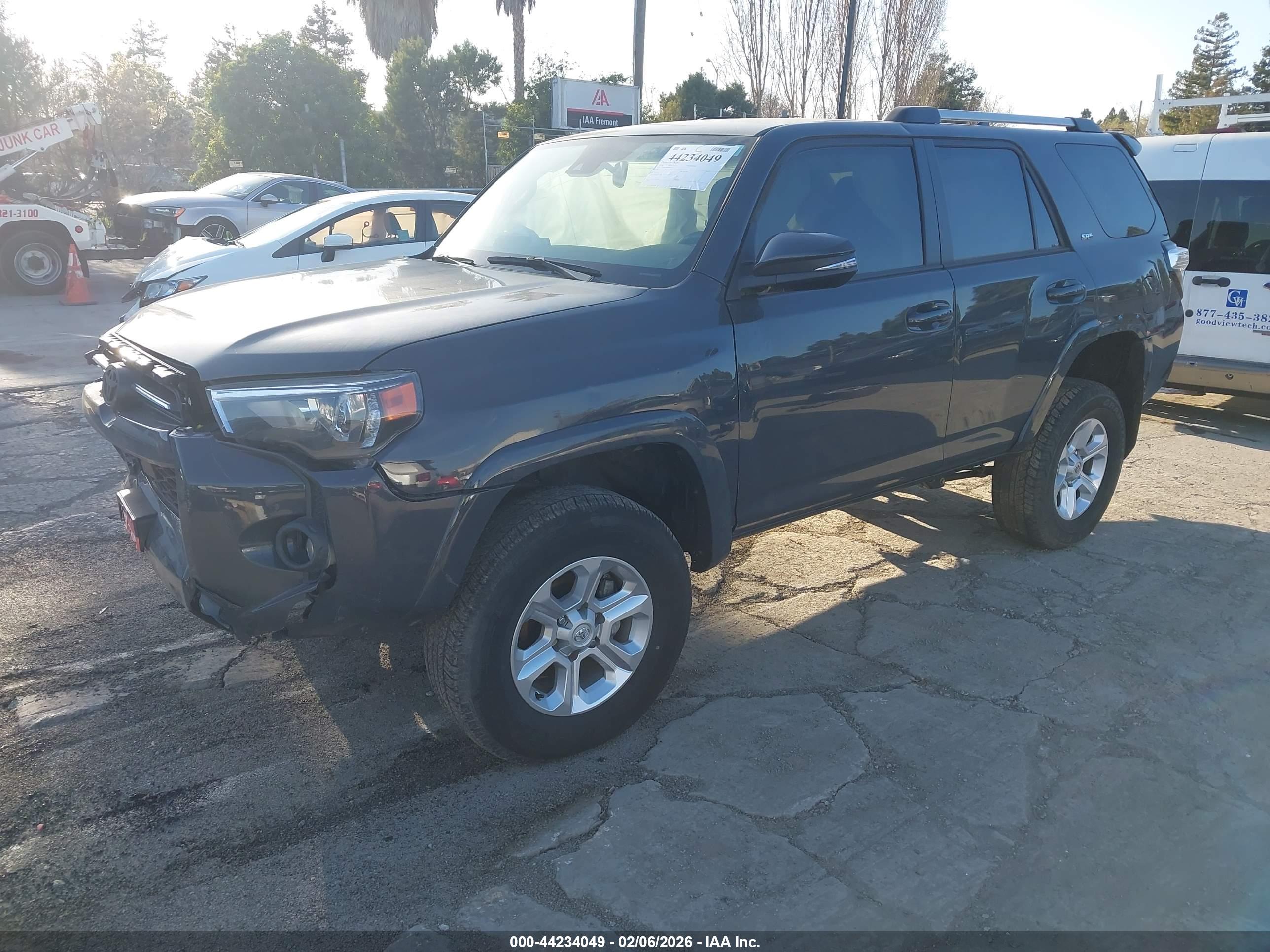 TOYOTA 4RUNNER image 2