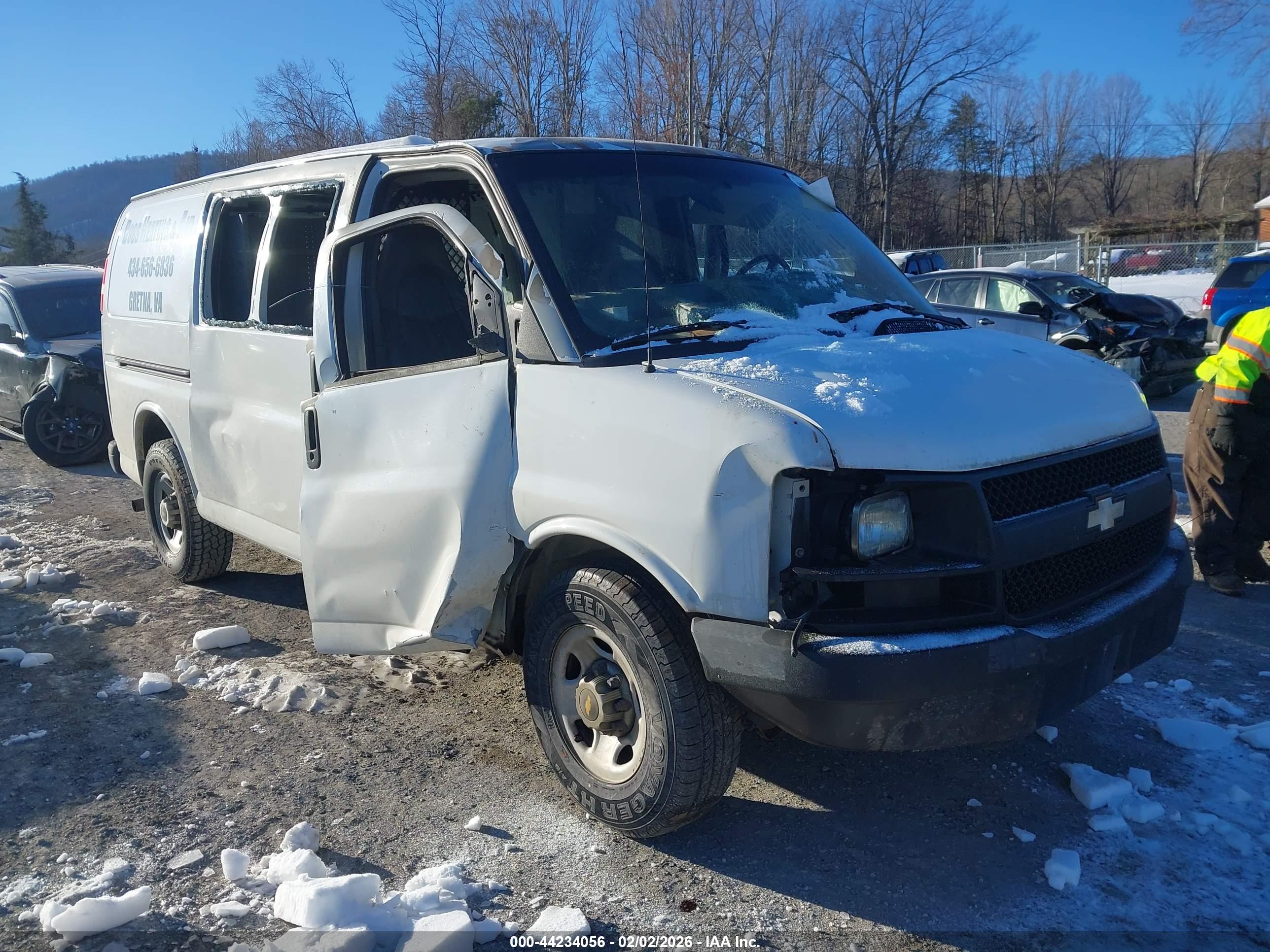 CHEVROLET EXPRESS image 6
