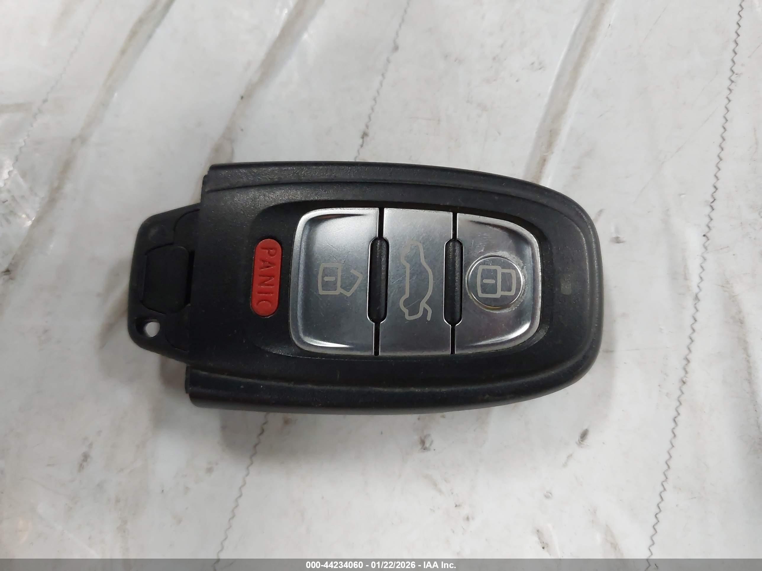 AUDI A4 image 11
