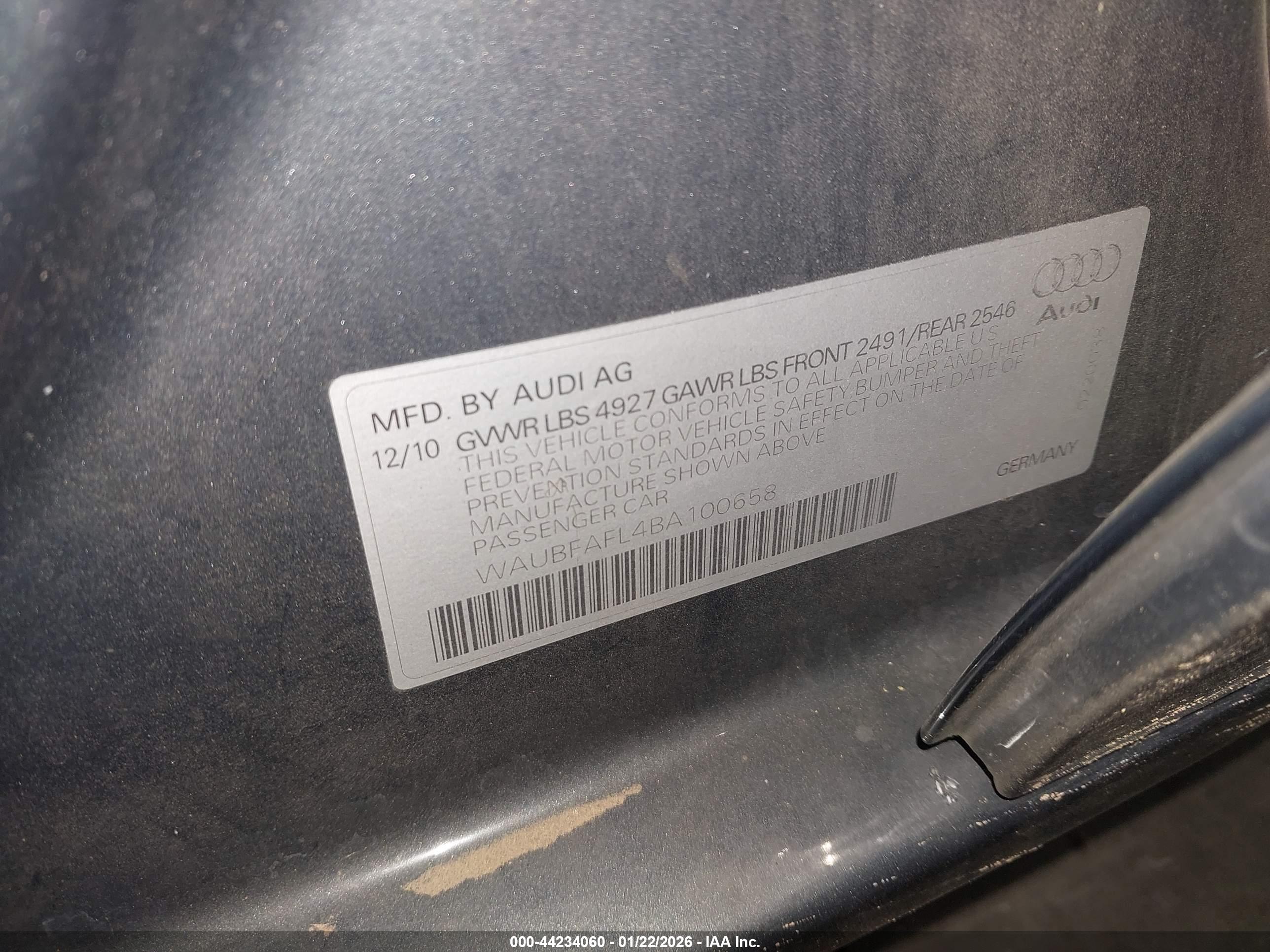AUDI A4 image 9