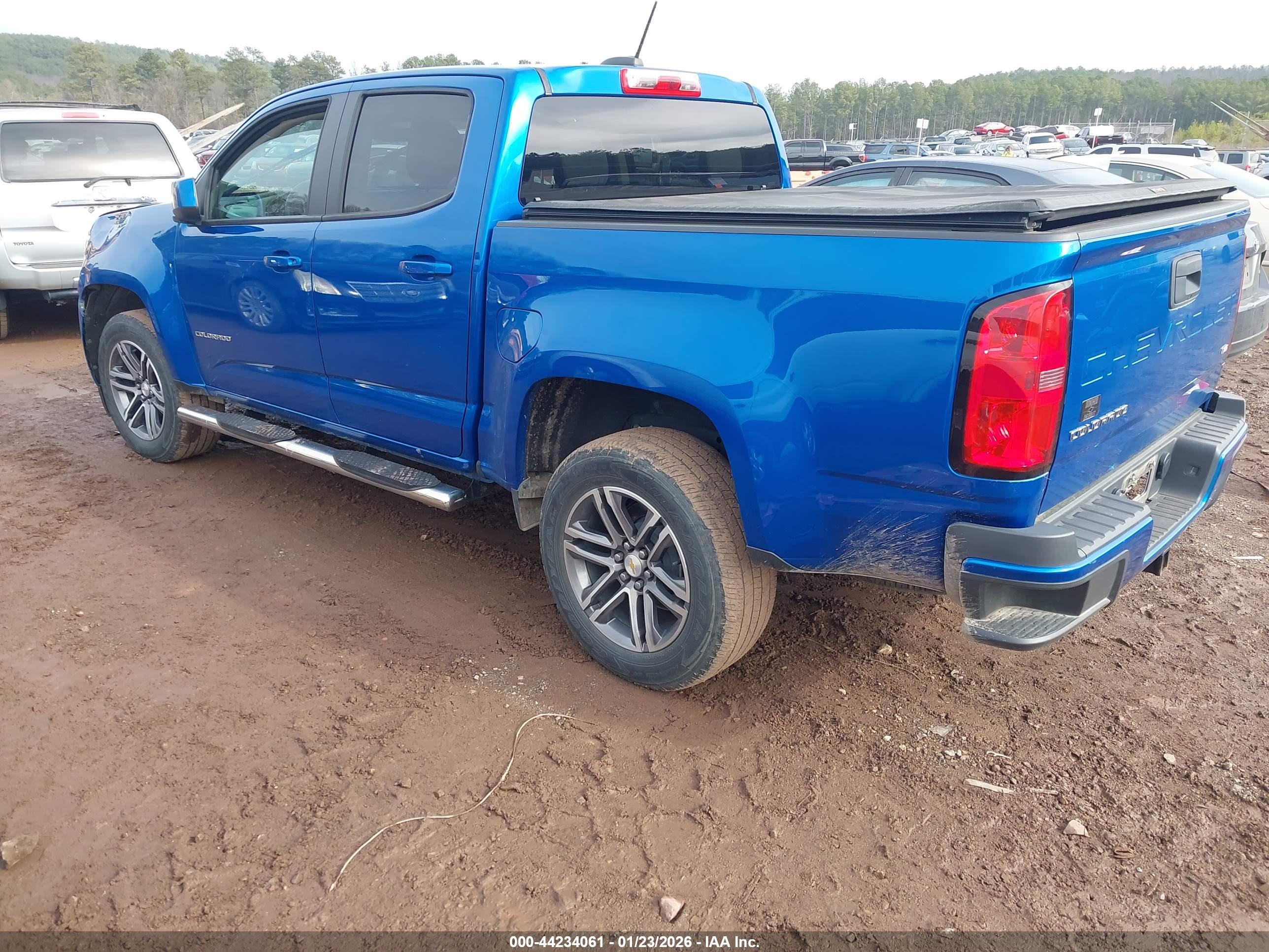 CHEVROLET COLORADO image 3