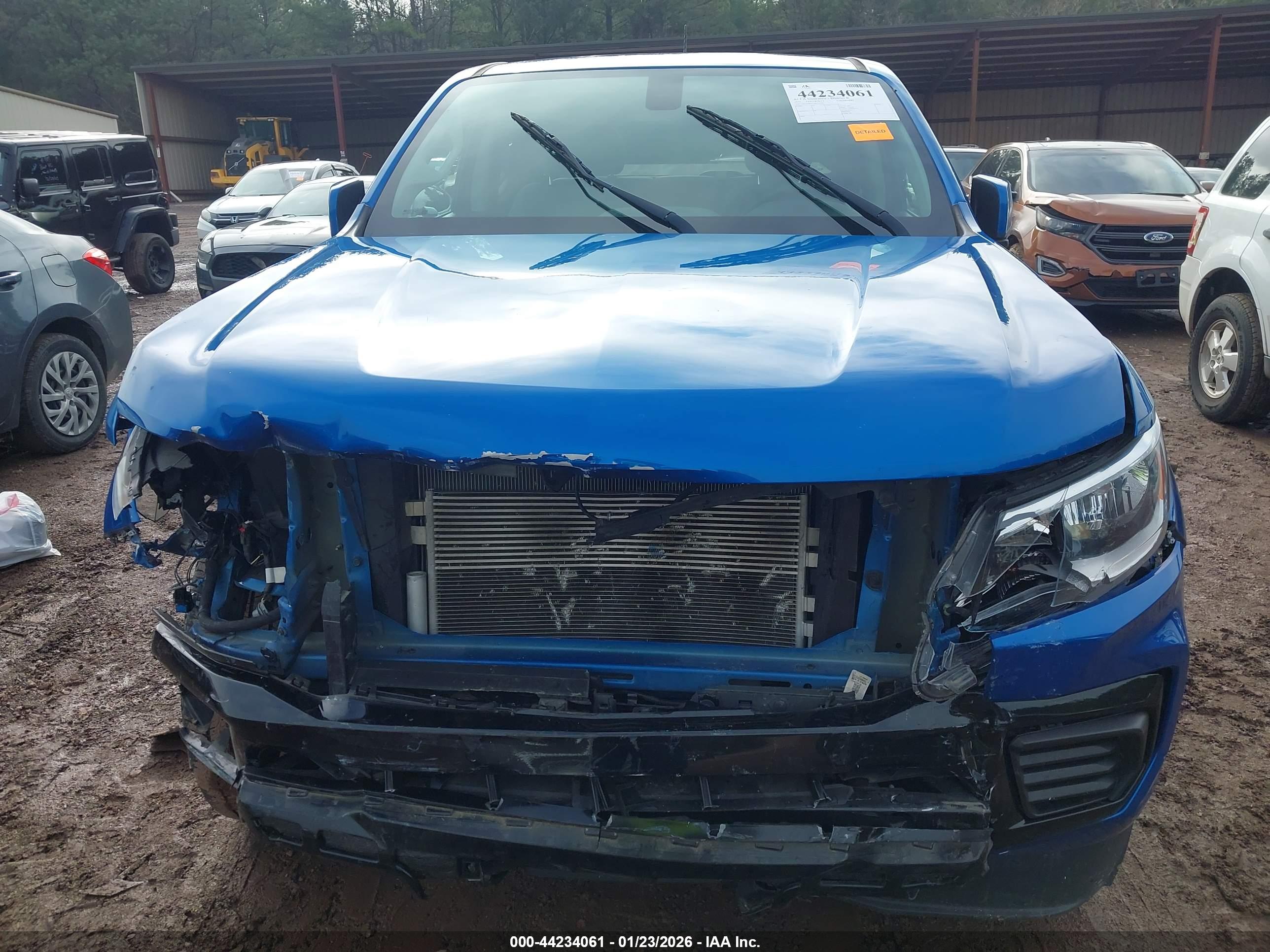 CHEVROLET COLORADO image 6
