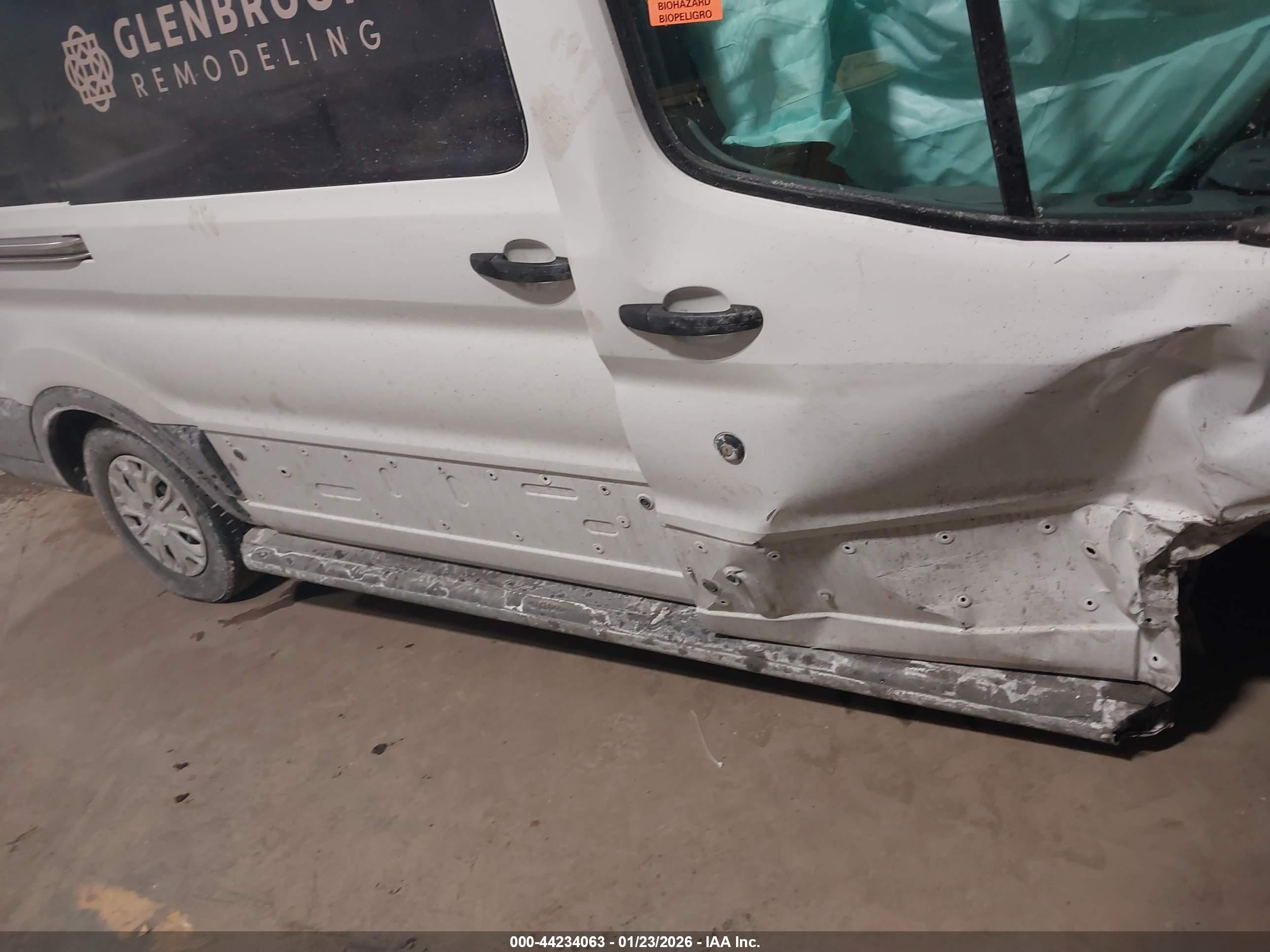 FORD TRANSIT-250 image 6