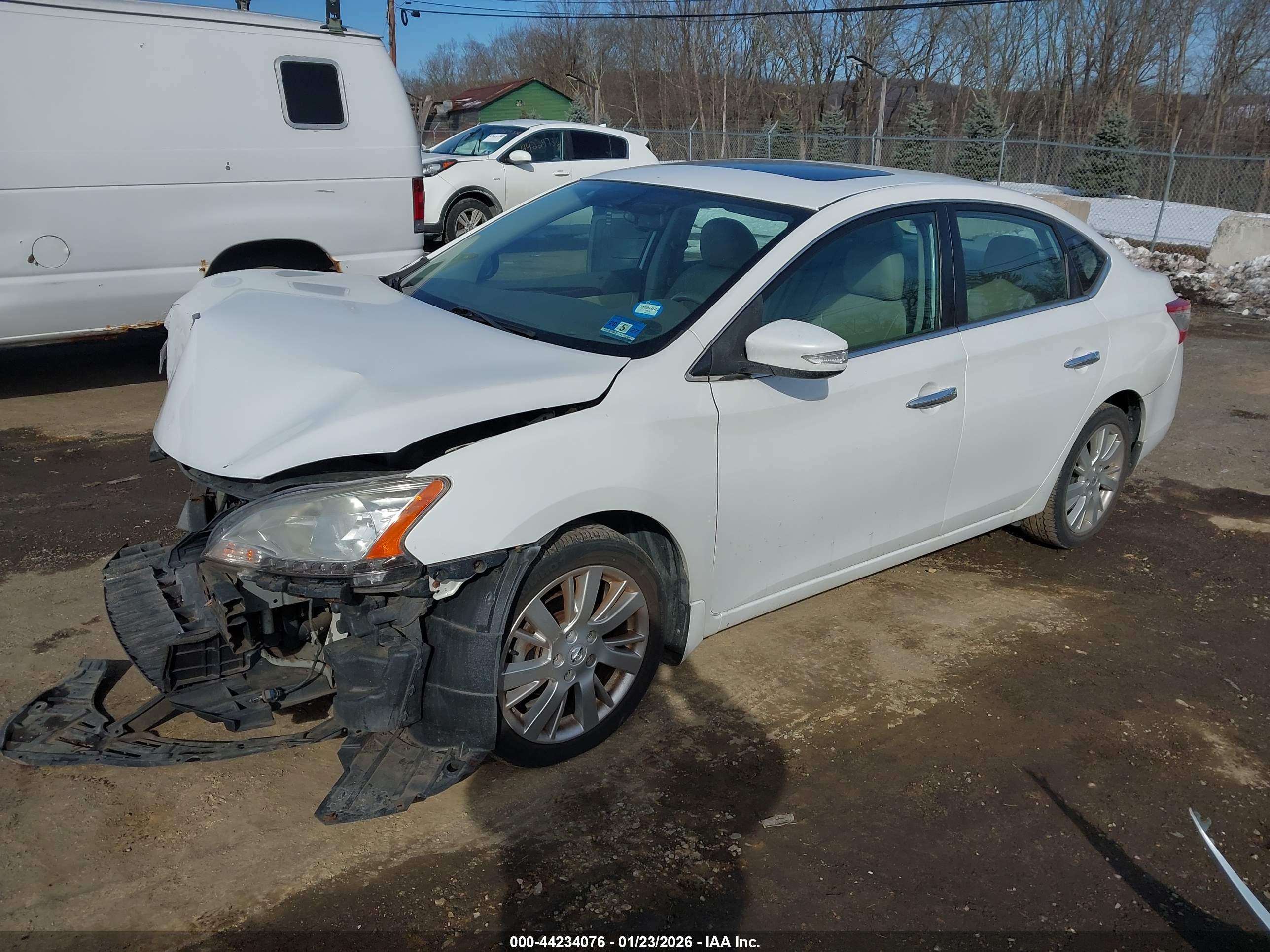 NISSAN SENTRA image 2
