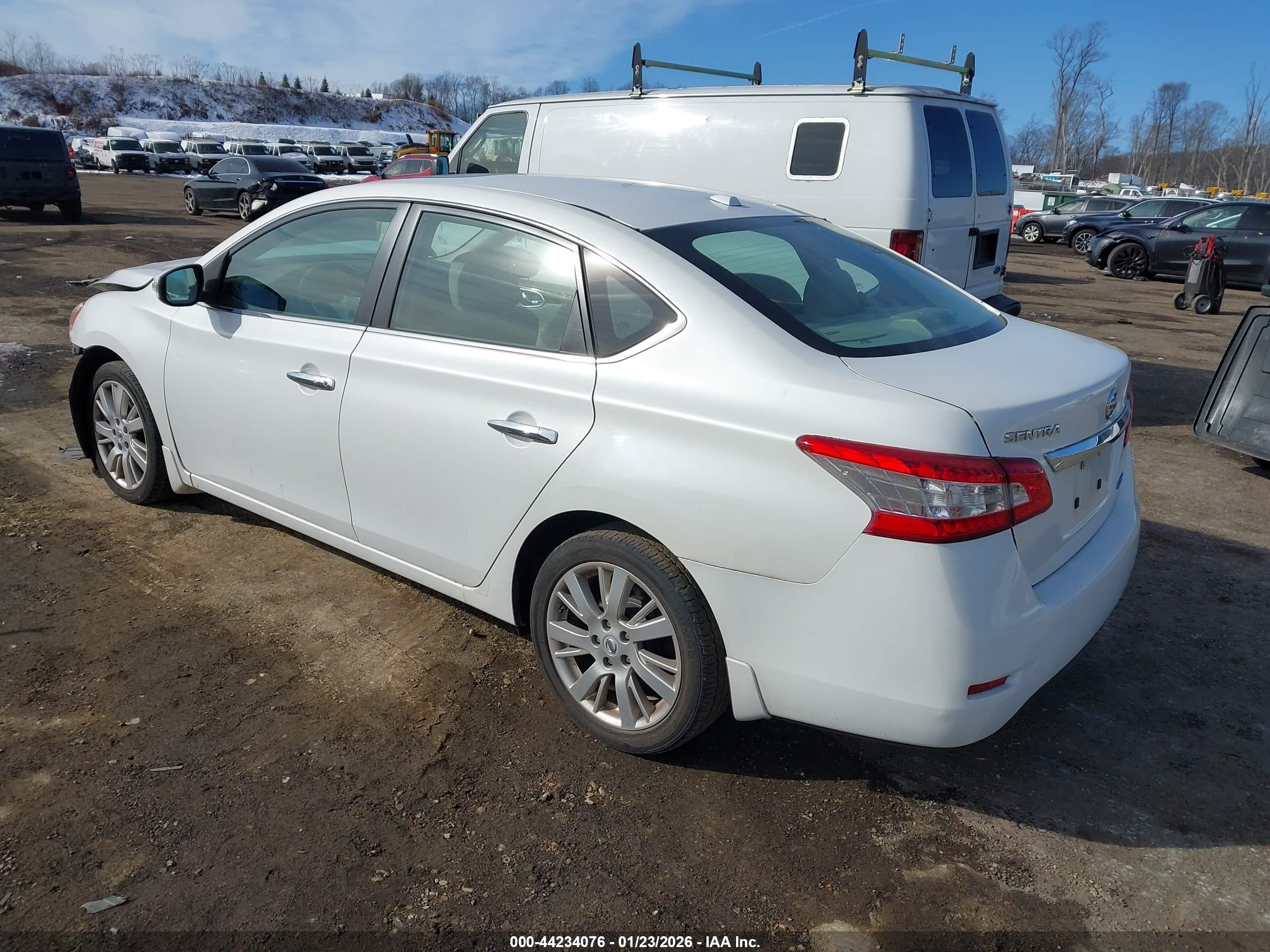 NISSAN SENTRA image 3