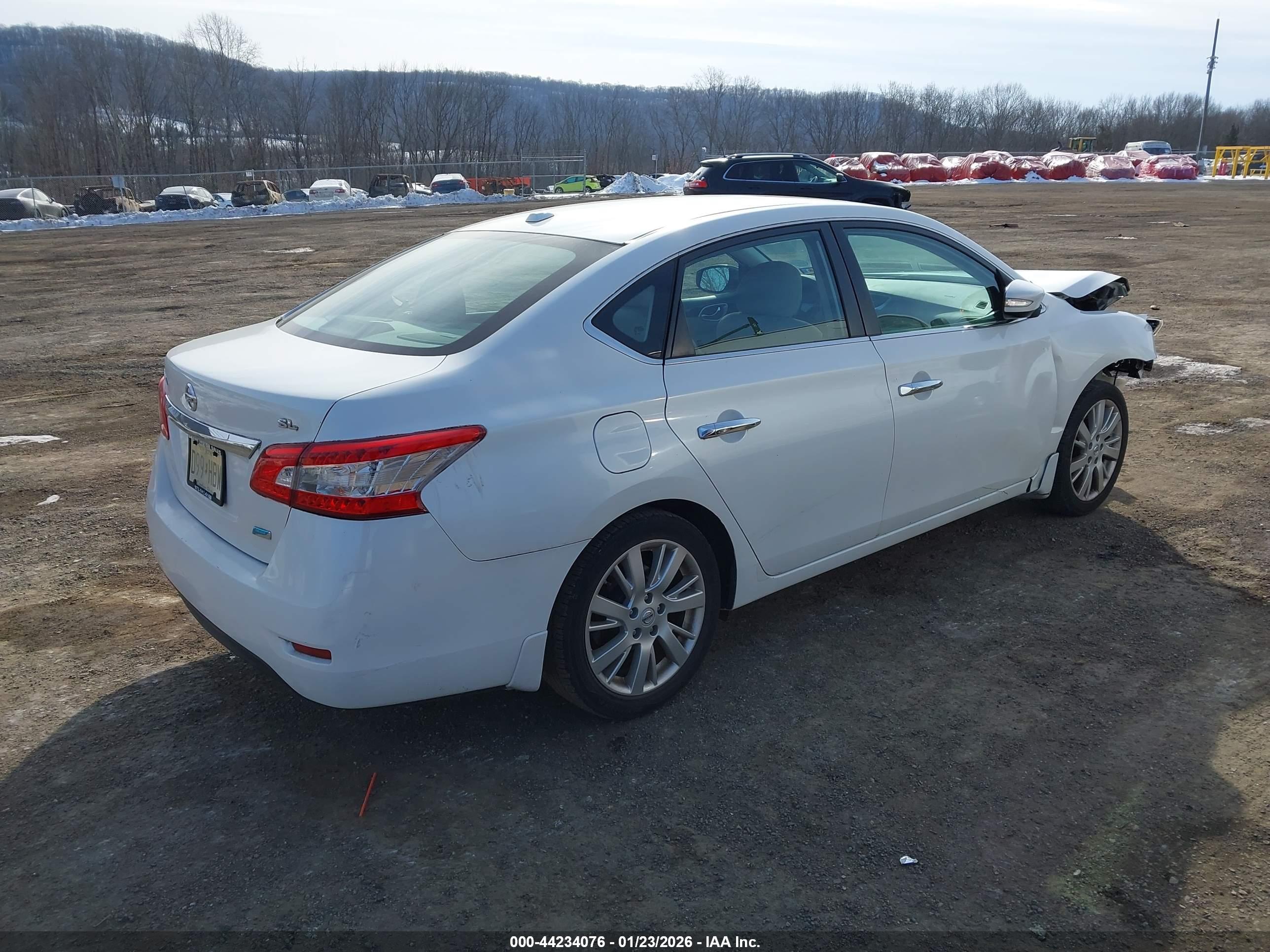 NISSAN SENTRA image 4