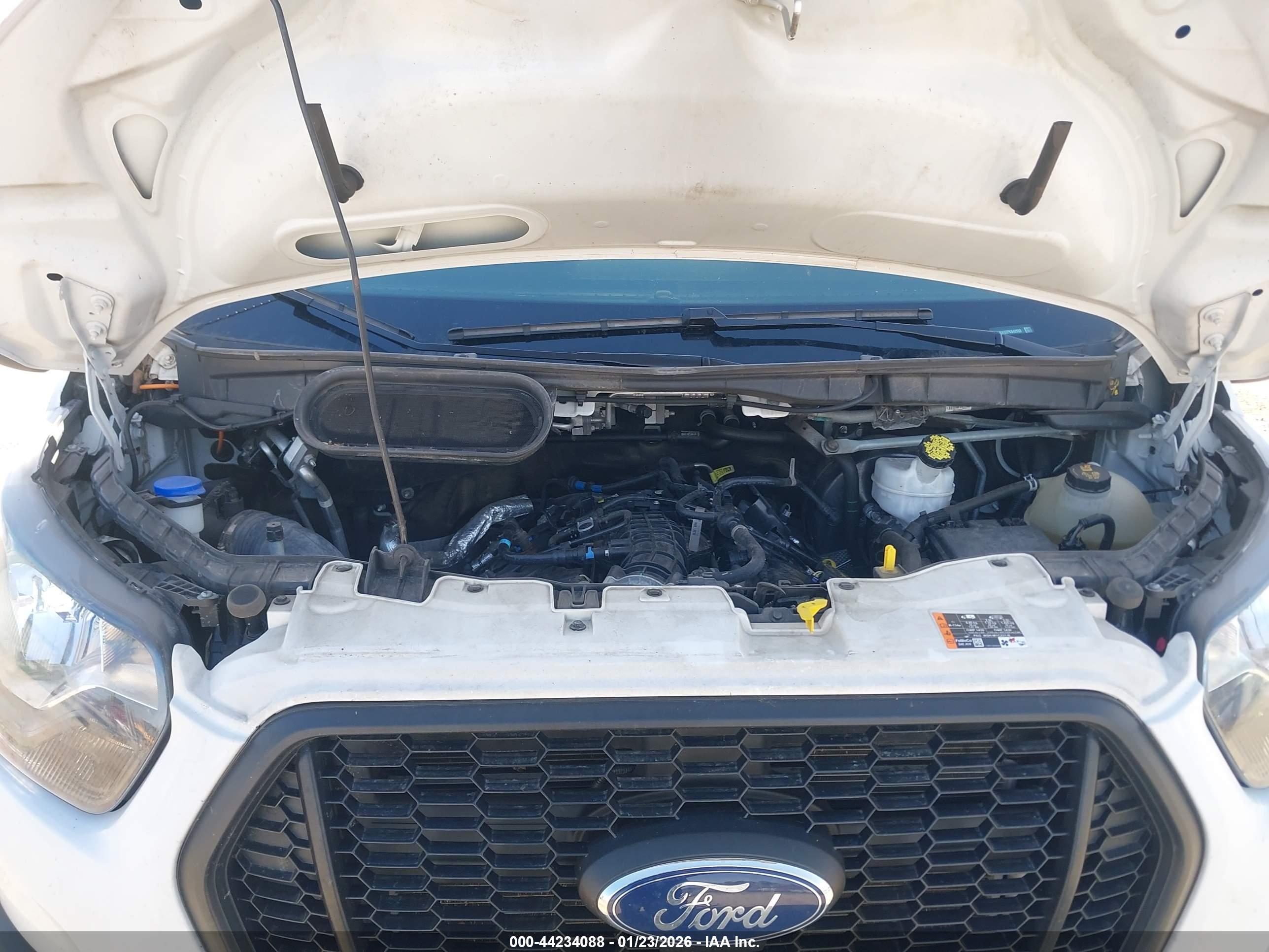 FORD TRANSIT-350 image 10