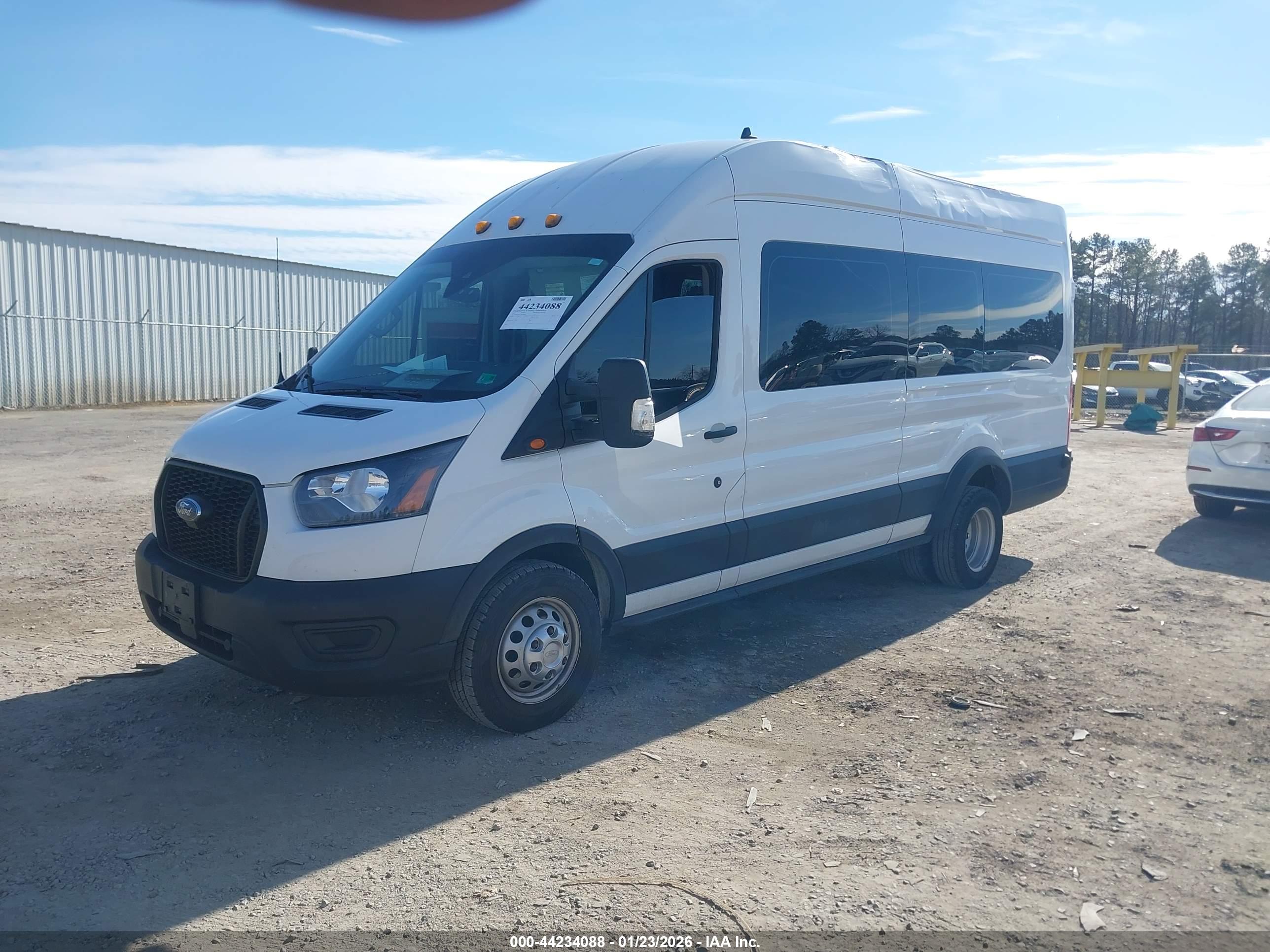 FORD TRANSIT-350 image 2