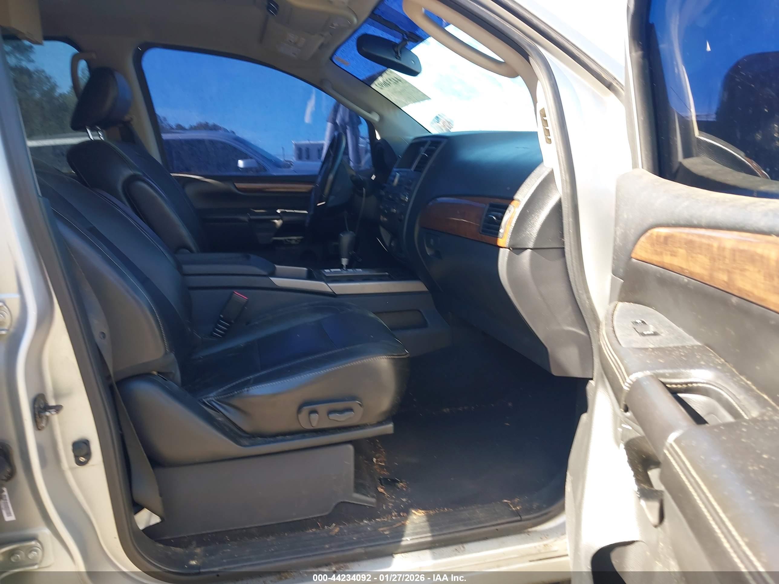 NISSAN ARMADA image 5