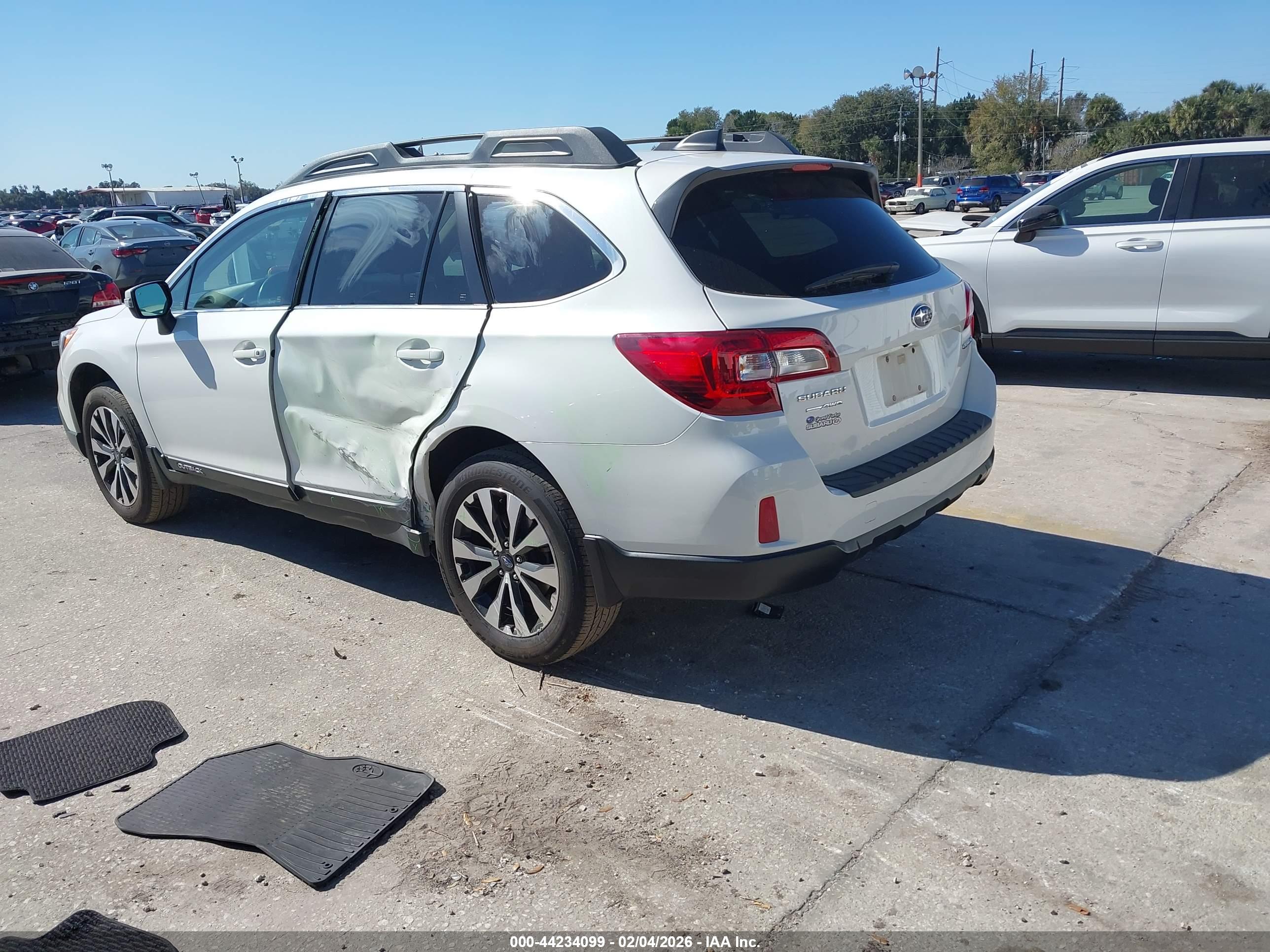 SUBARU OUTBACK image 3