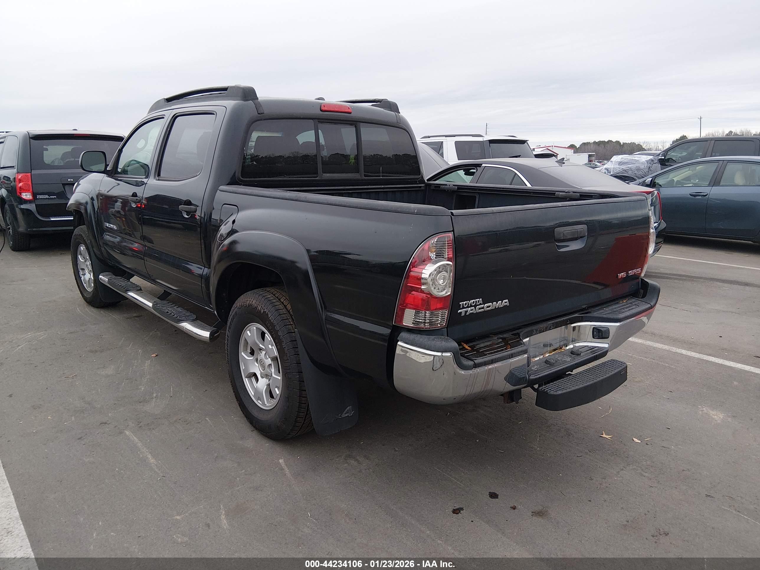 TOYOTA TACOMA image 3