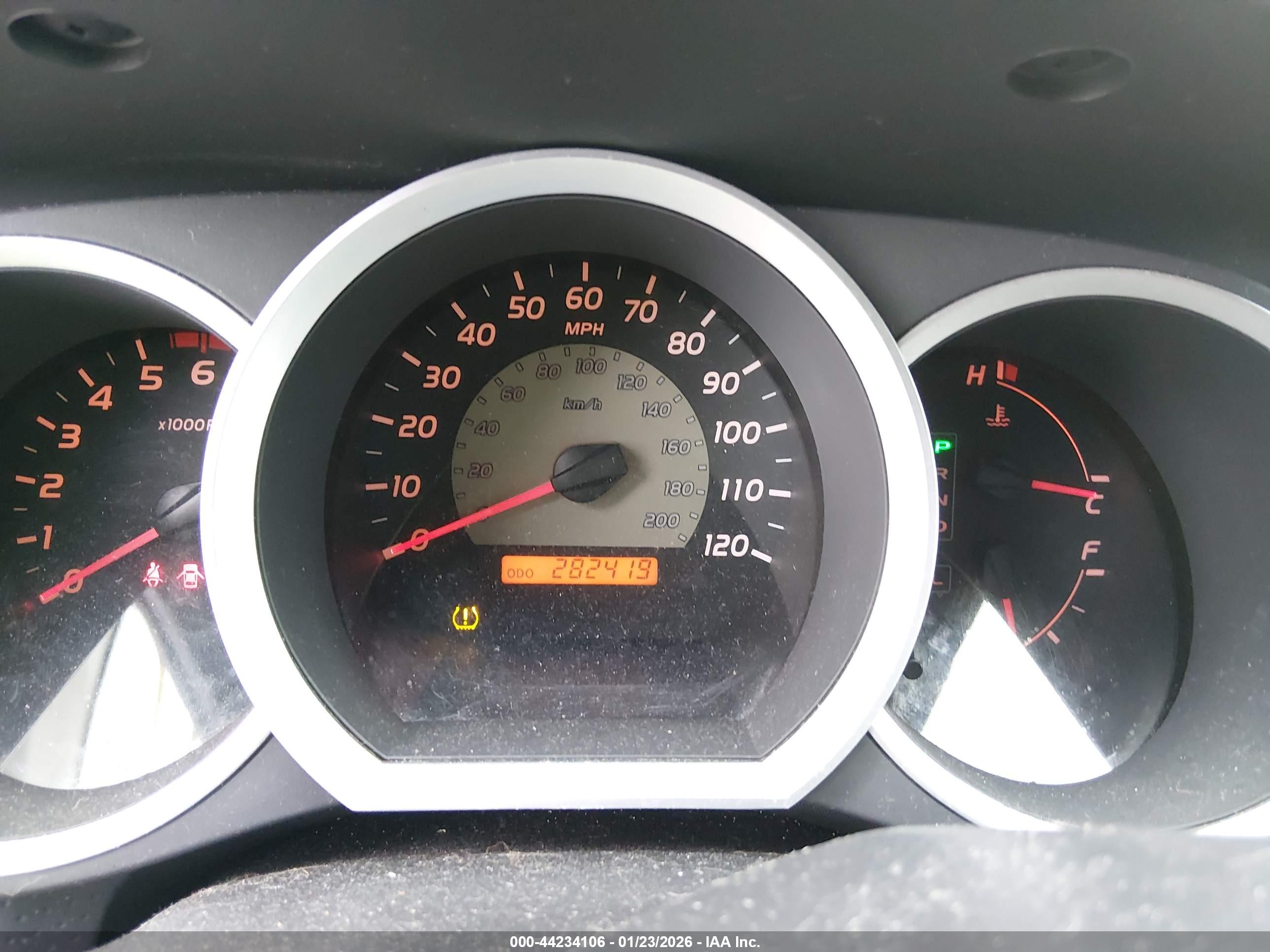 TOYOTA TACOMA image 7