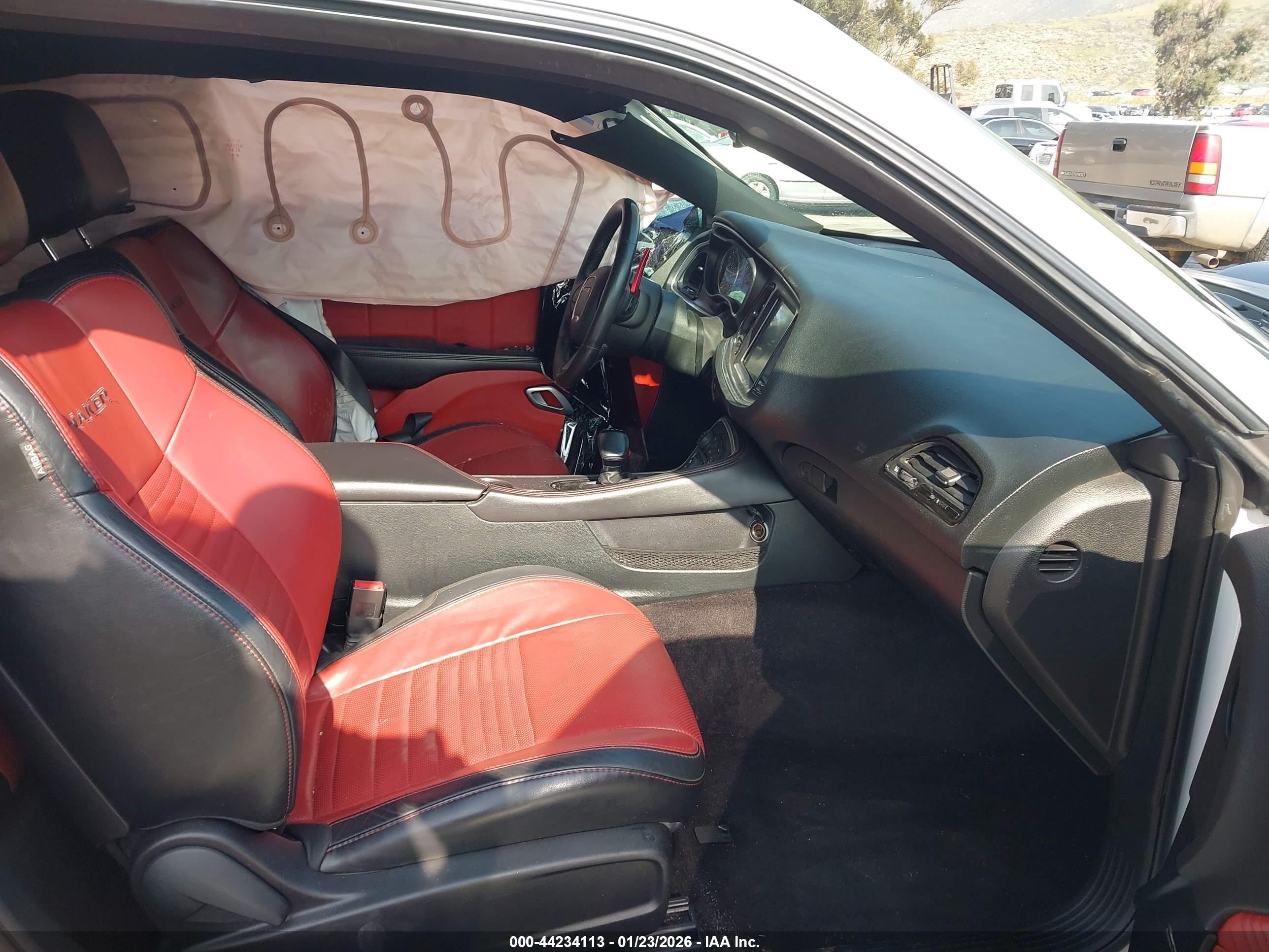 DODGE CHALLENGER image 5