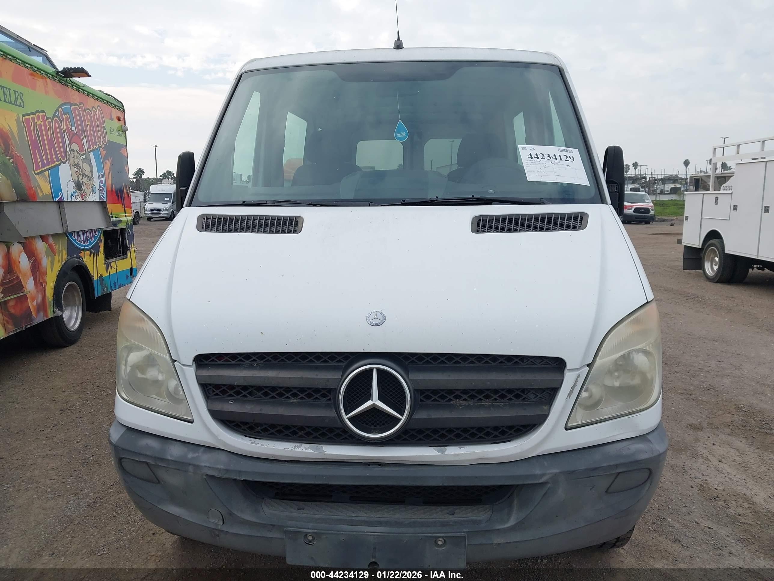 MERCEDES-BENZ SPRINTER image 6