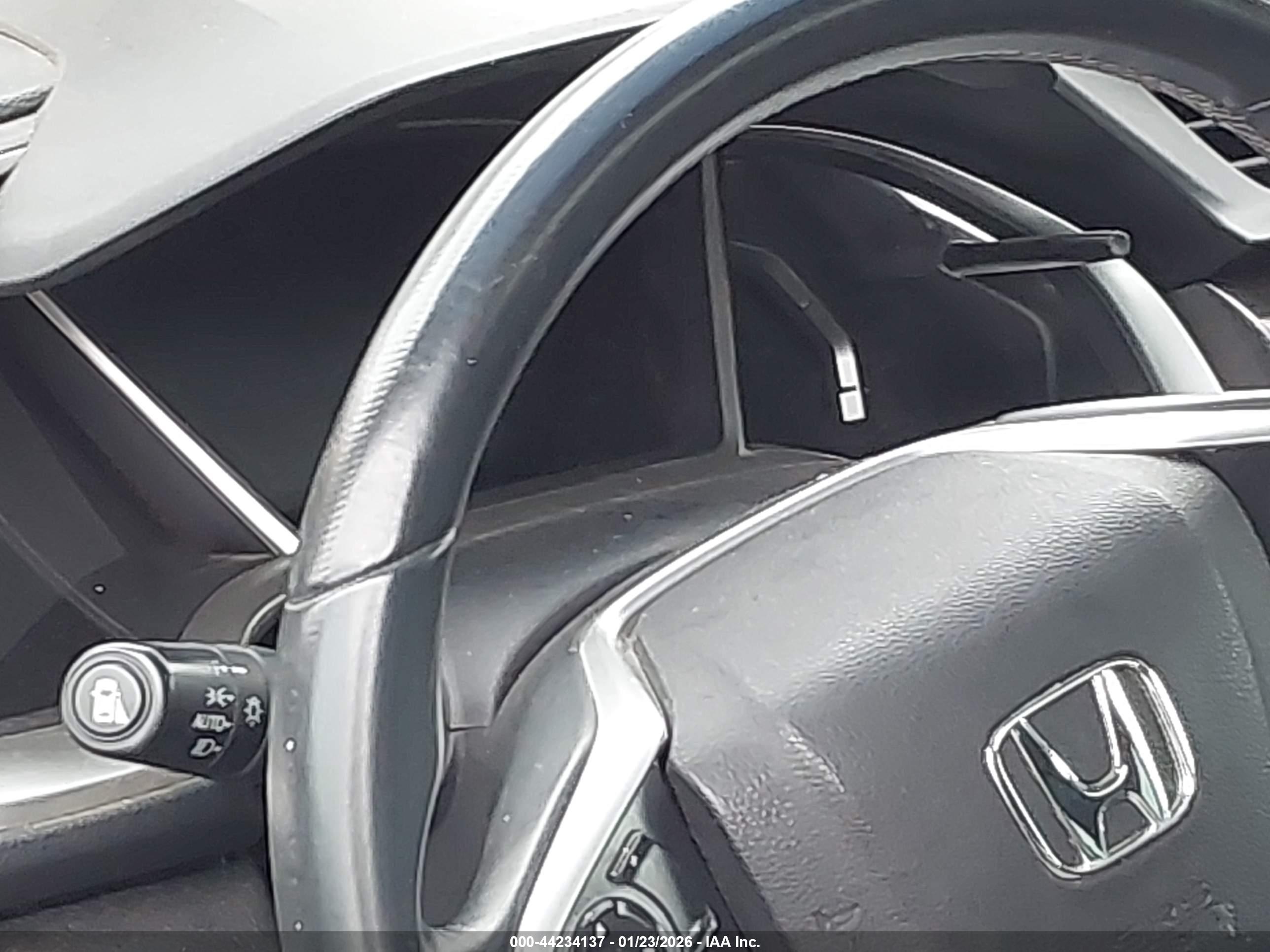 HONDA CIVIC image 7
