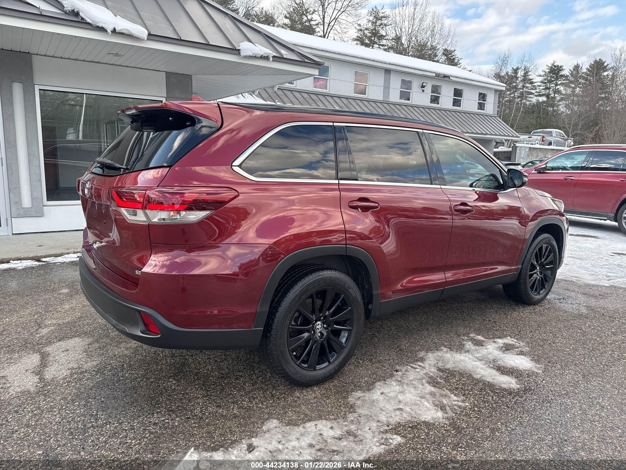 TOYOTA HIGHLANDER image 4