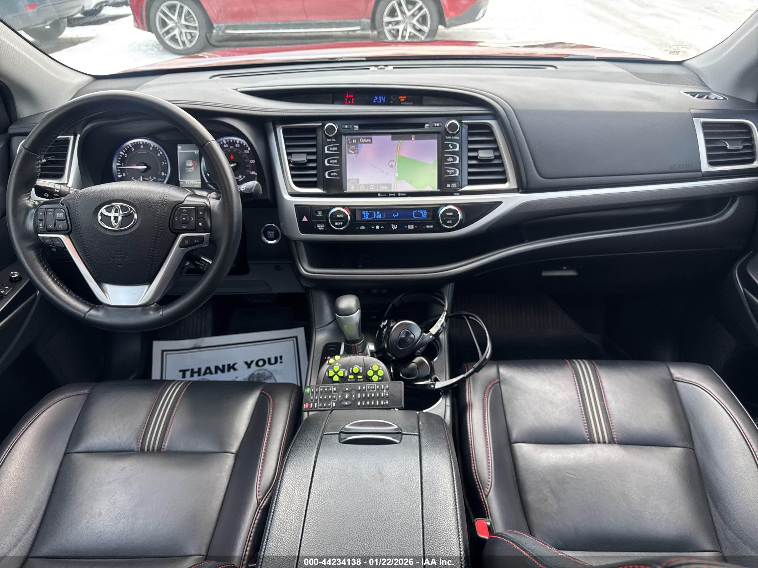 TOYOTA HIGHLANDER image 6
