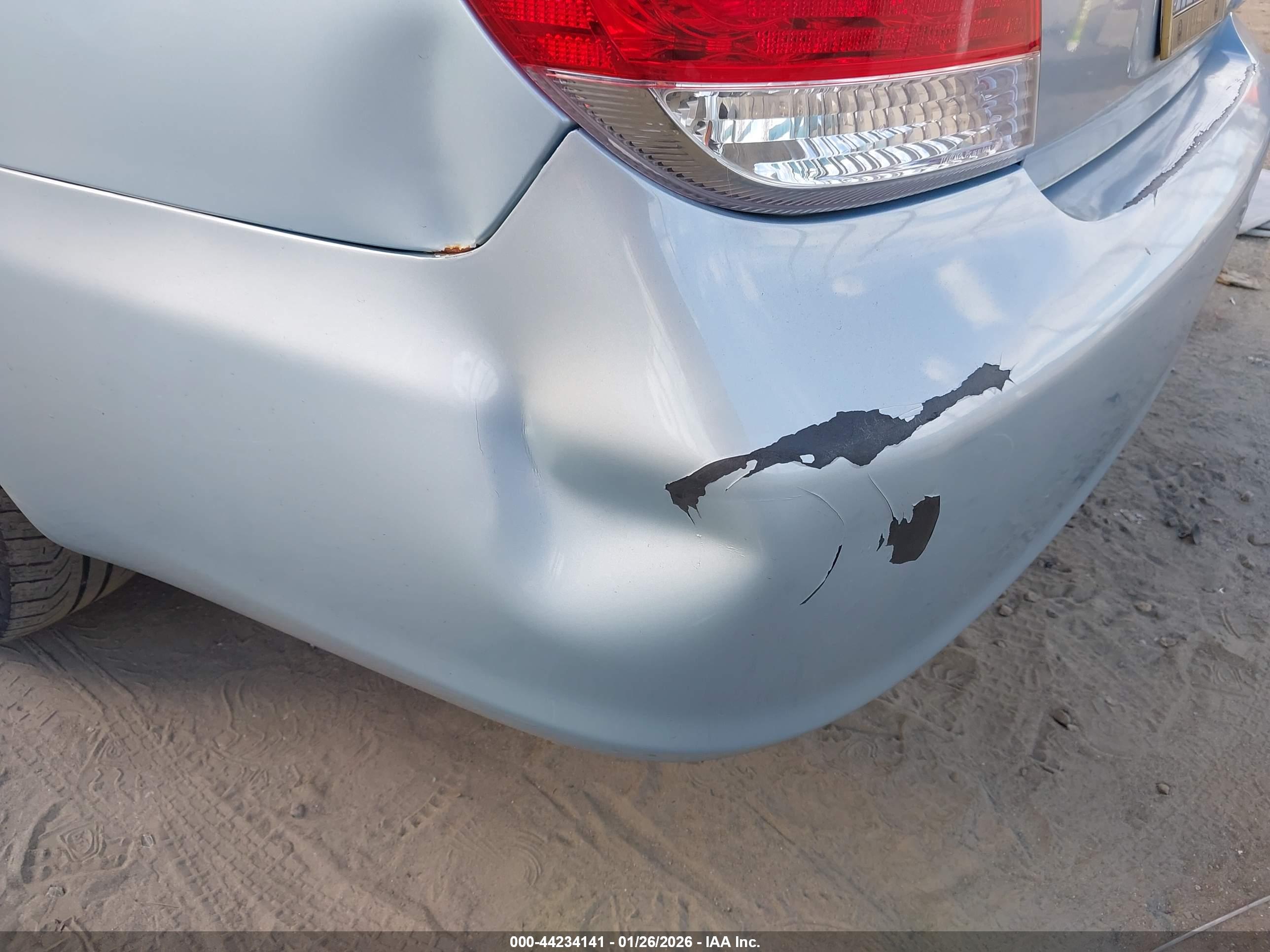 TOYOTA CAMRY image 6