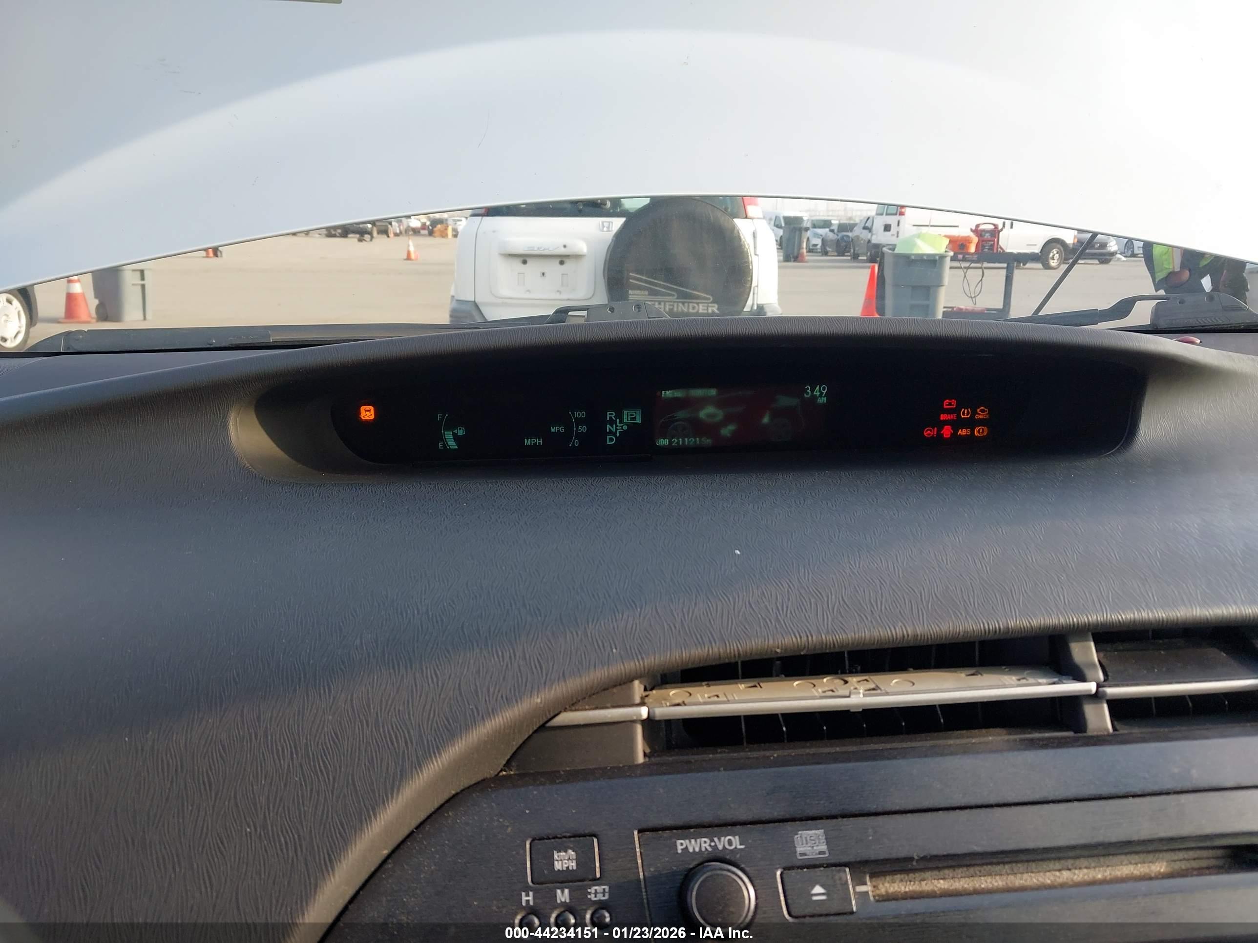 TOYOTA PRIUS image 7
