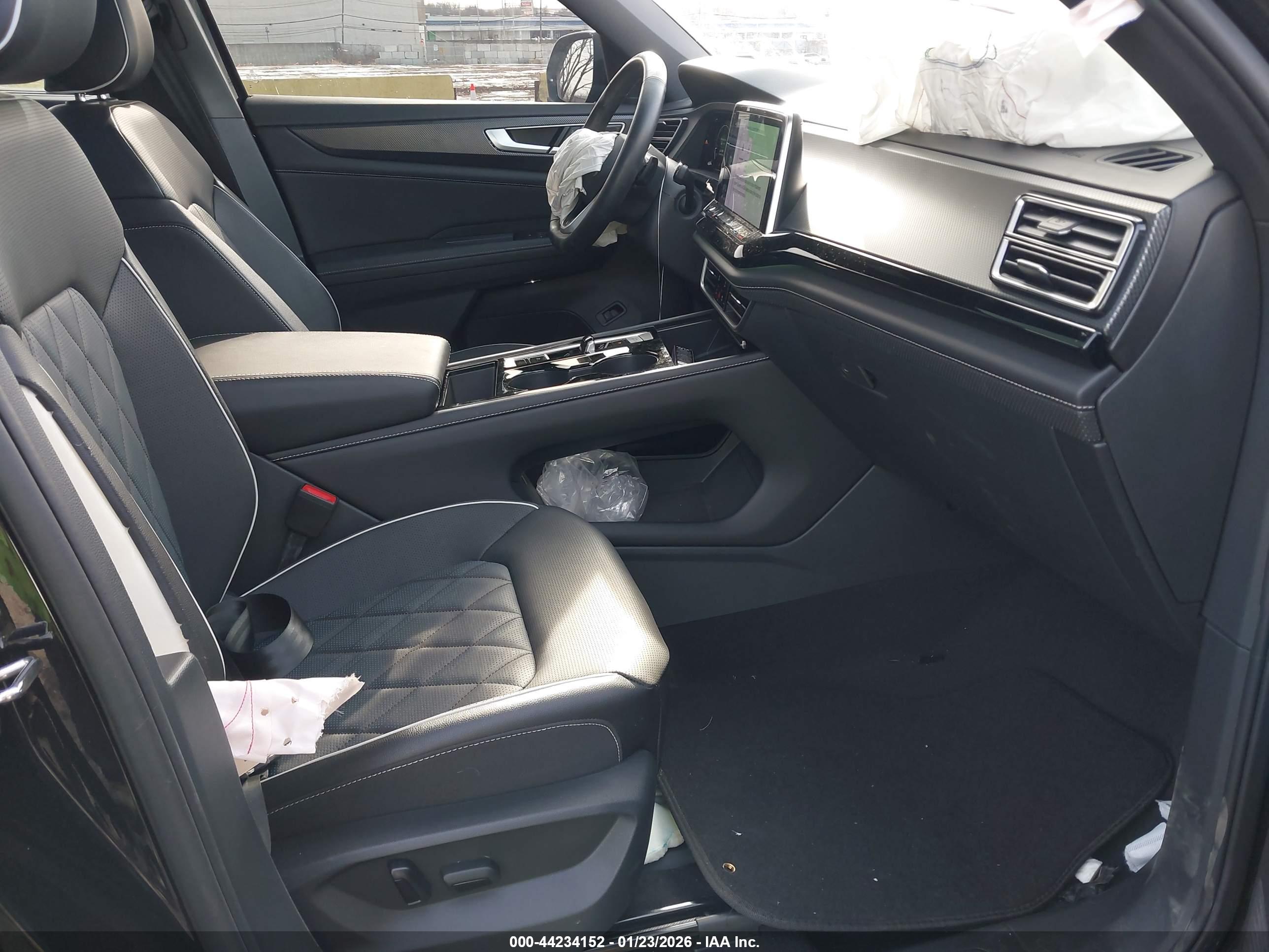 VOLKSWAGEN ATLAS image 5