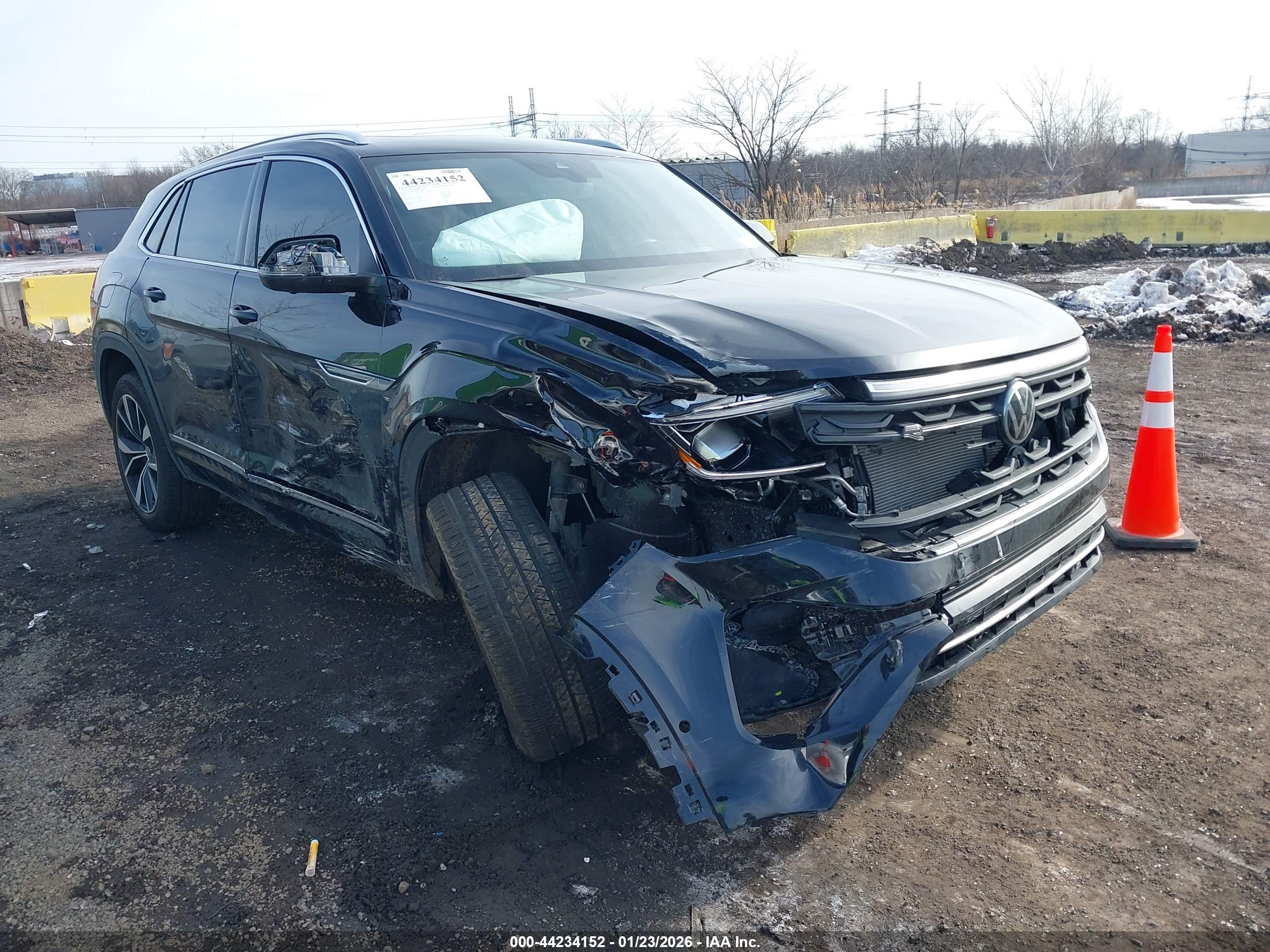 VOLKSWAGEN ATLAS image 6