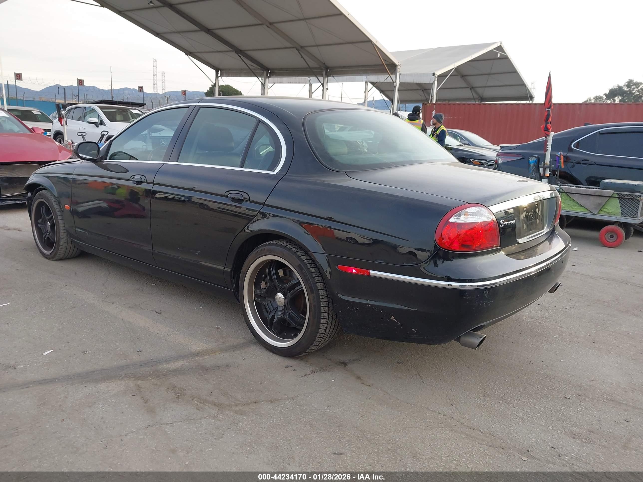JAGUAR S-TYPE image 3