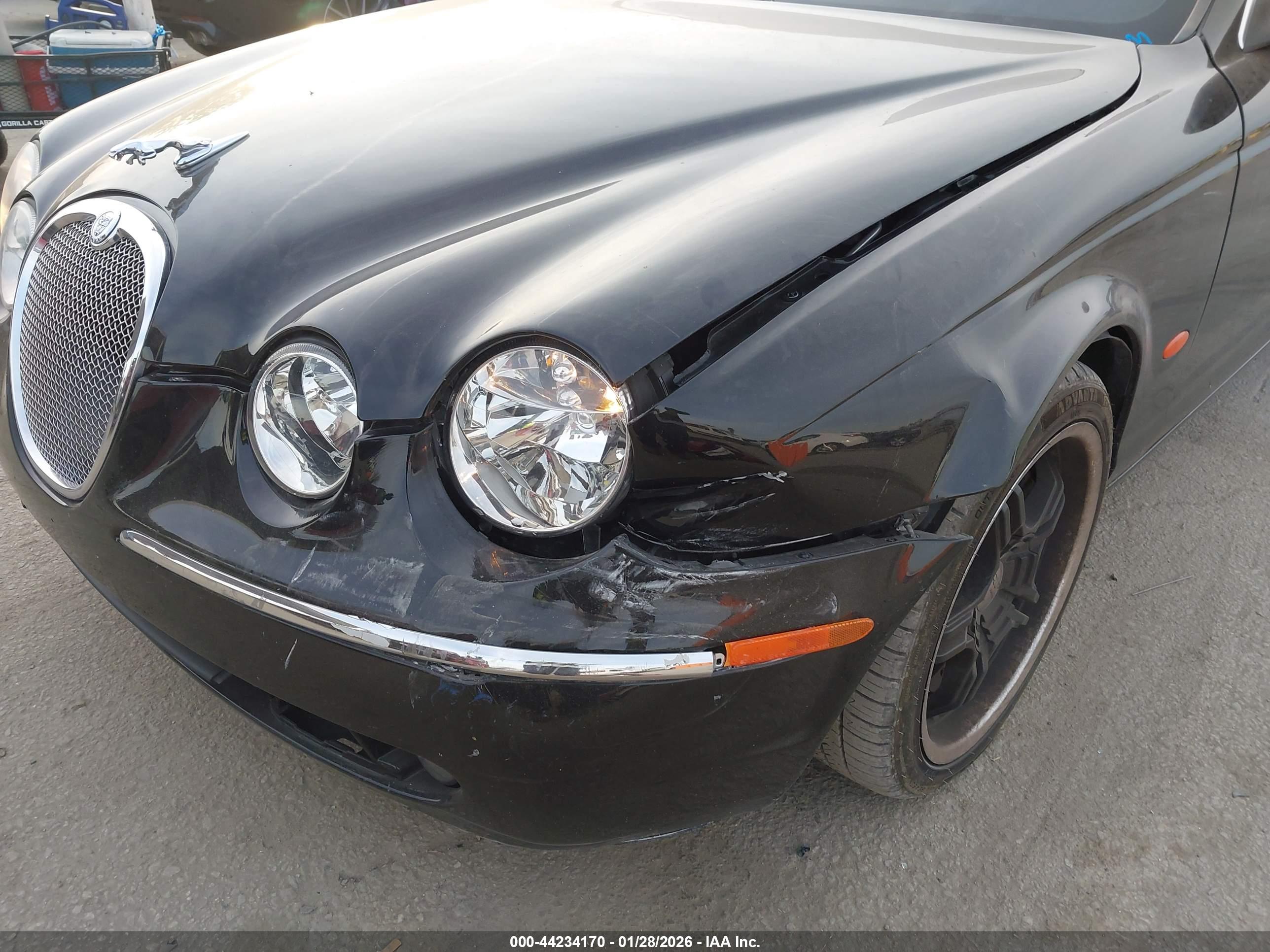 JAGUAR S-TYPE image 6