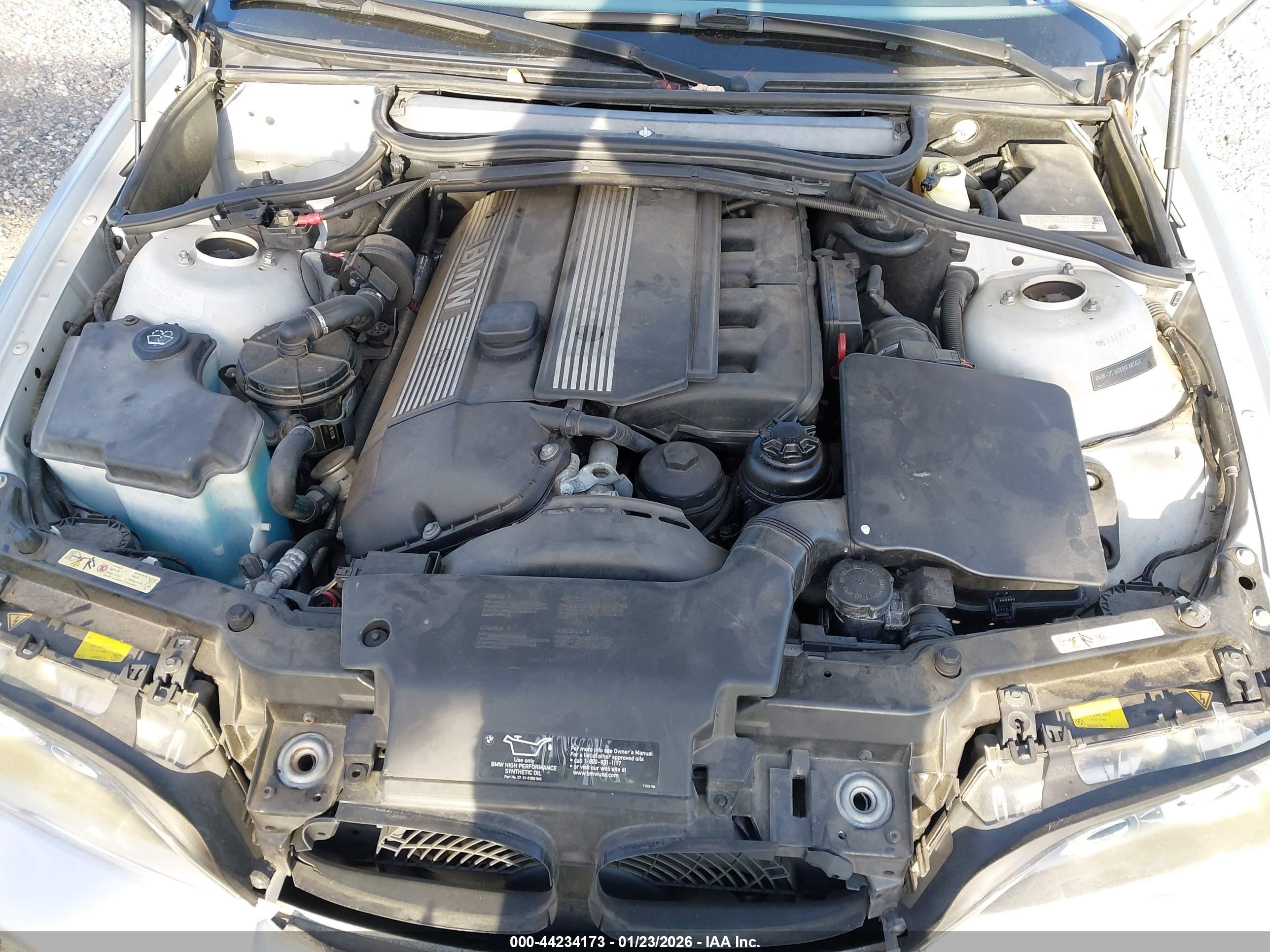 BMW 330CI image 10