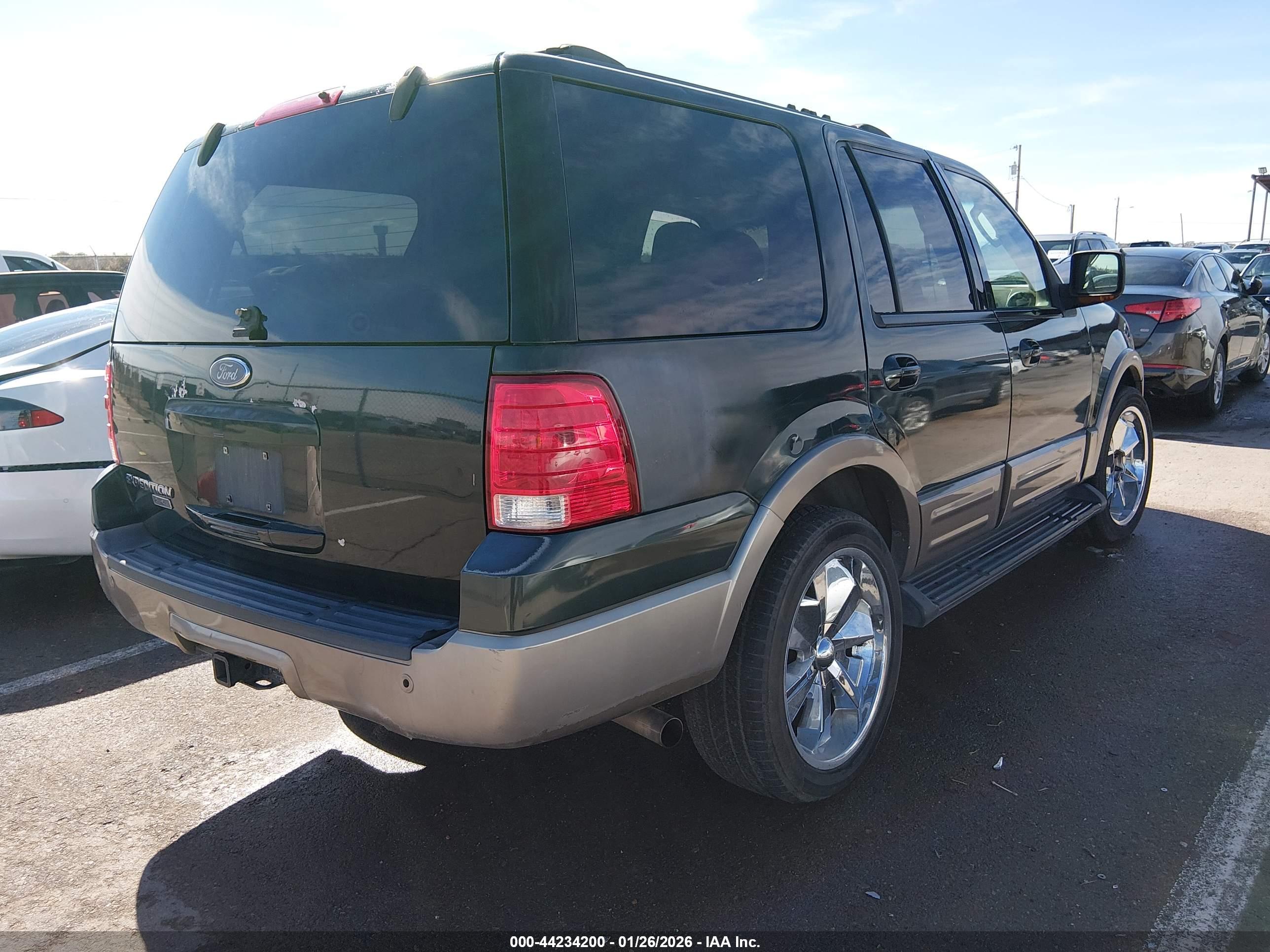 FORD EXPEDITION image 4