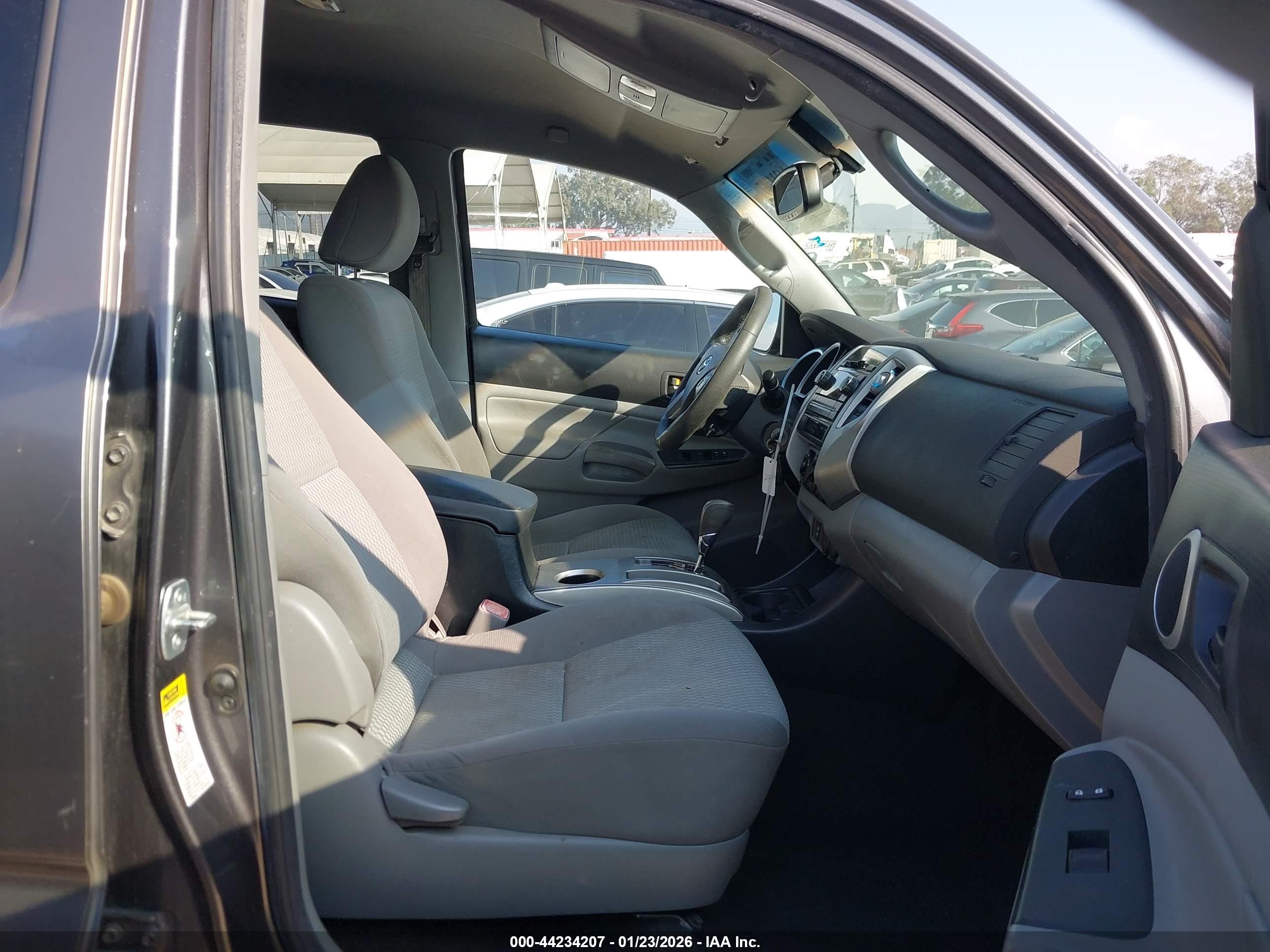 TOYOTA TACOMA image 5