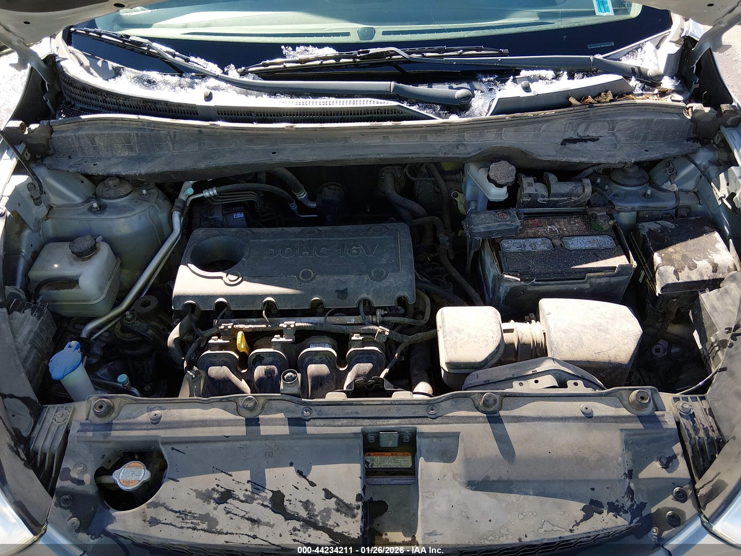HYUNDAI TUCSON image 10