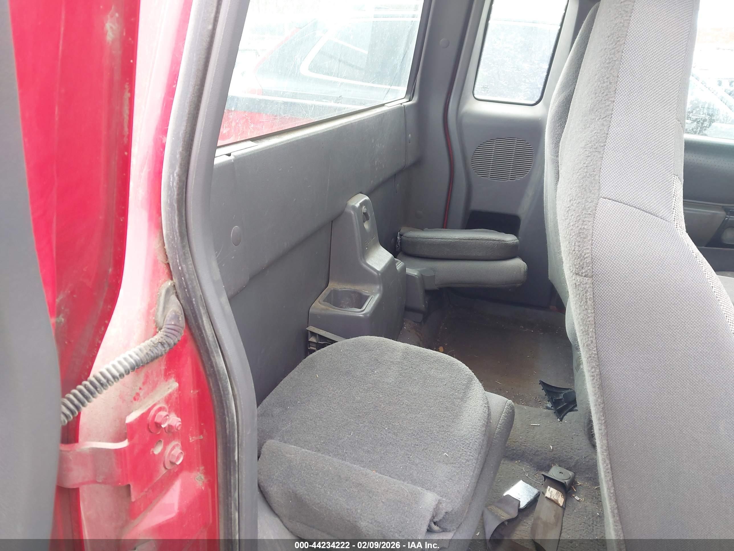 FORD RANGER image 8