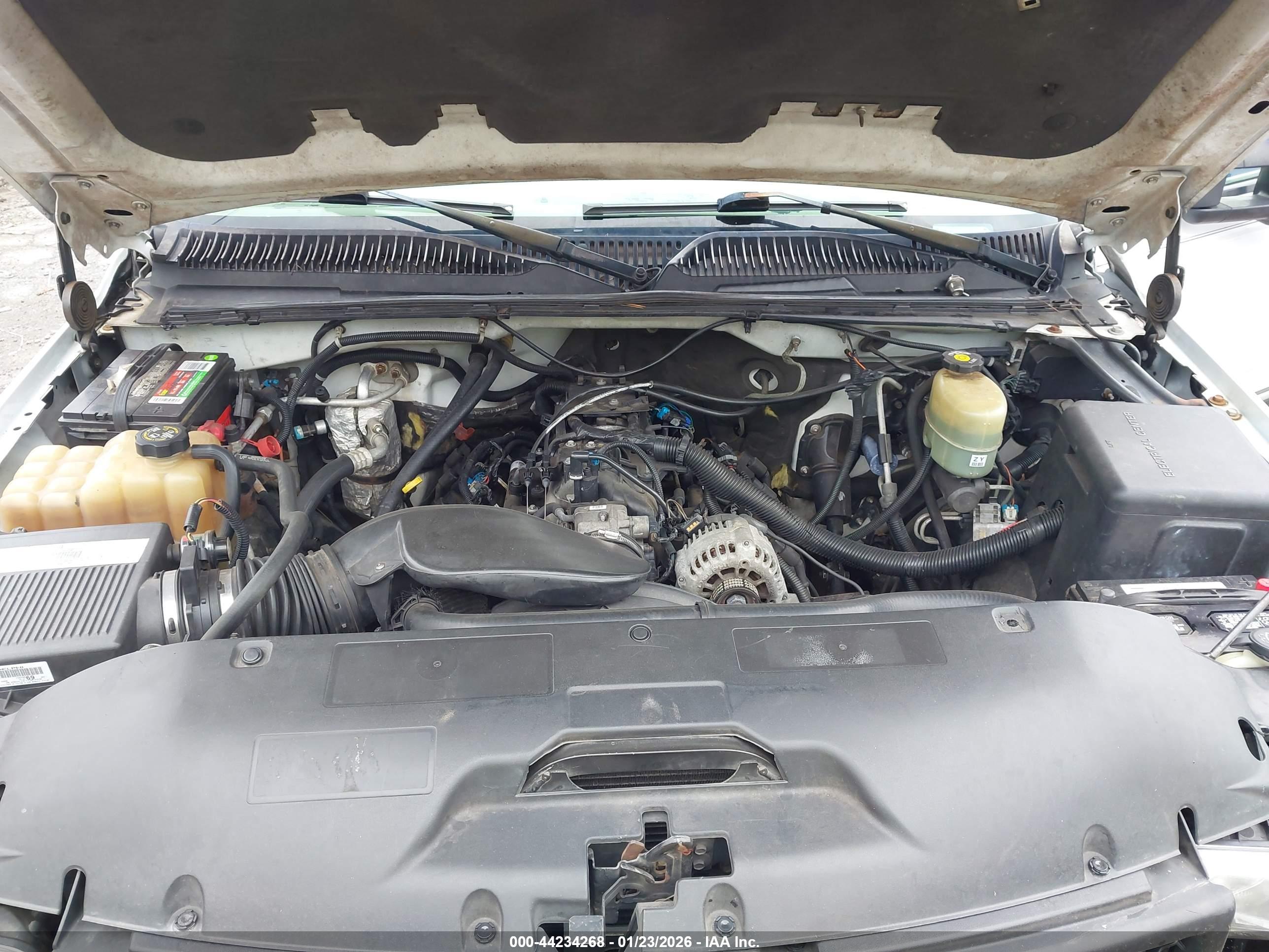CHEVROLET SILVERADO image 10