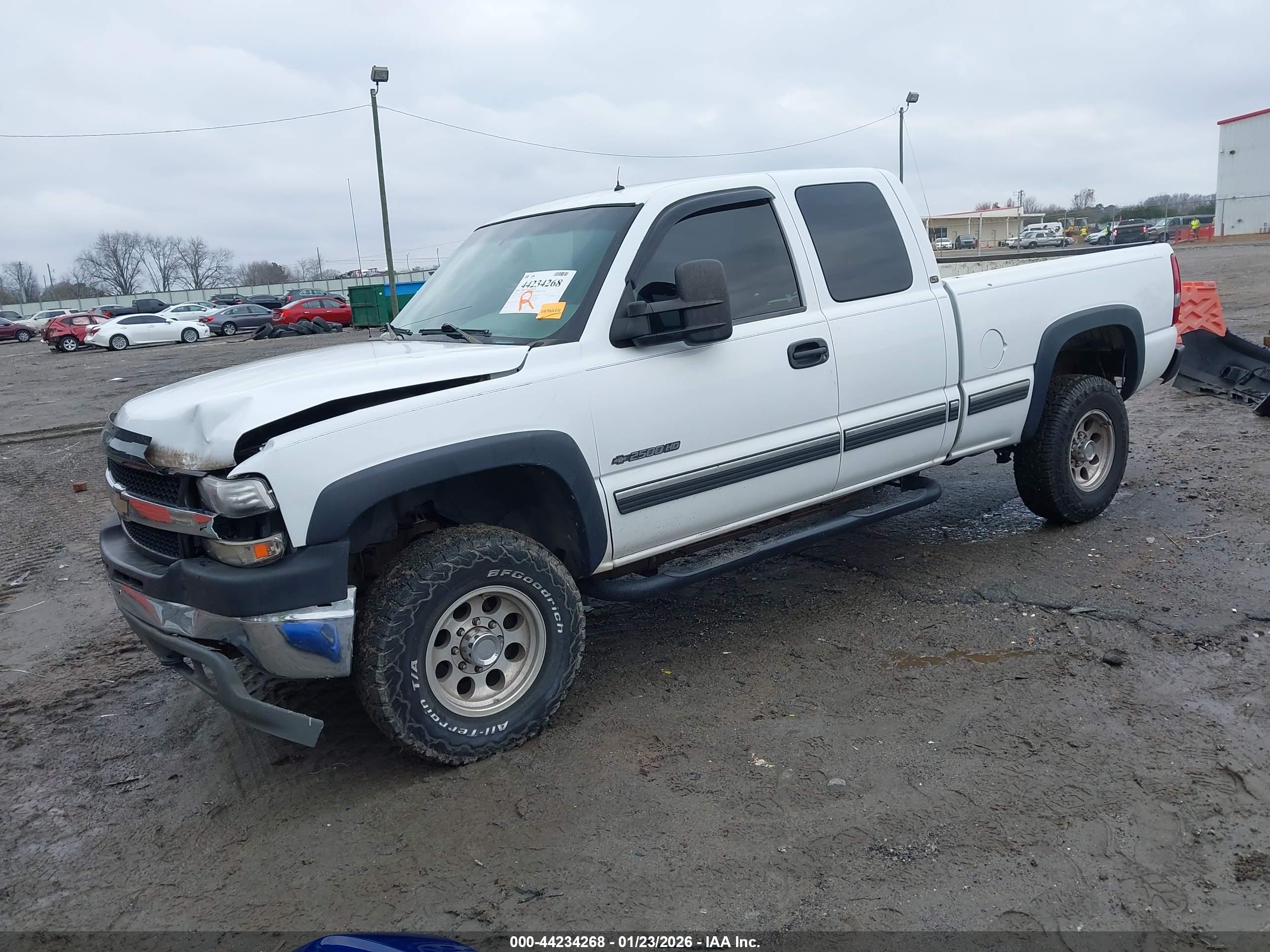 CHEVROLET SILVERADO image 2