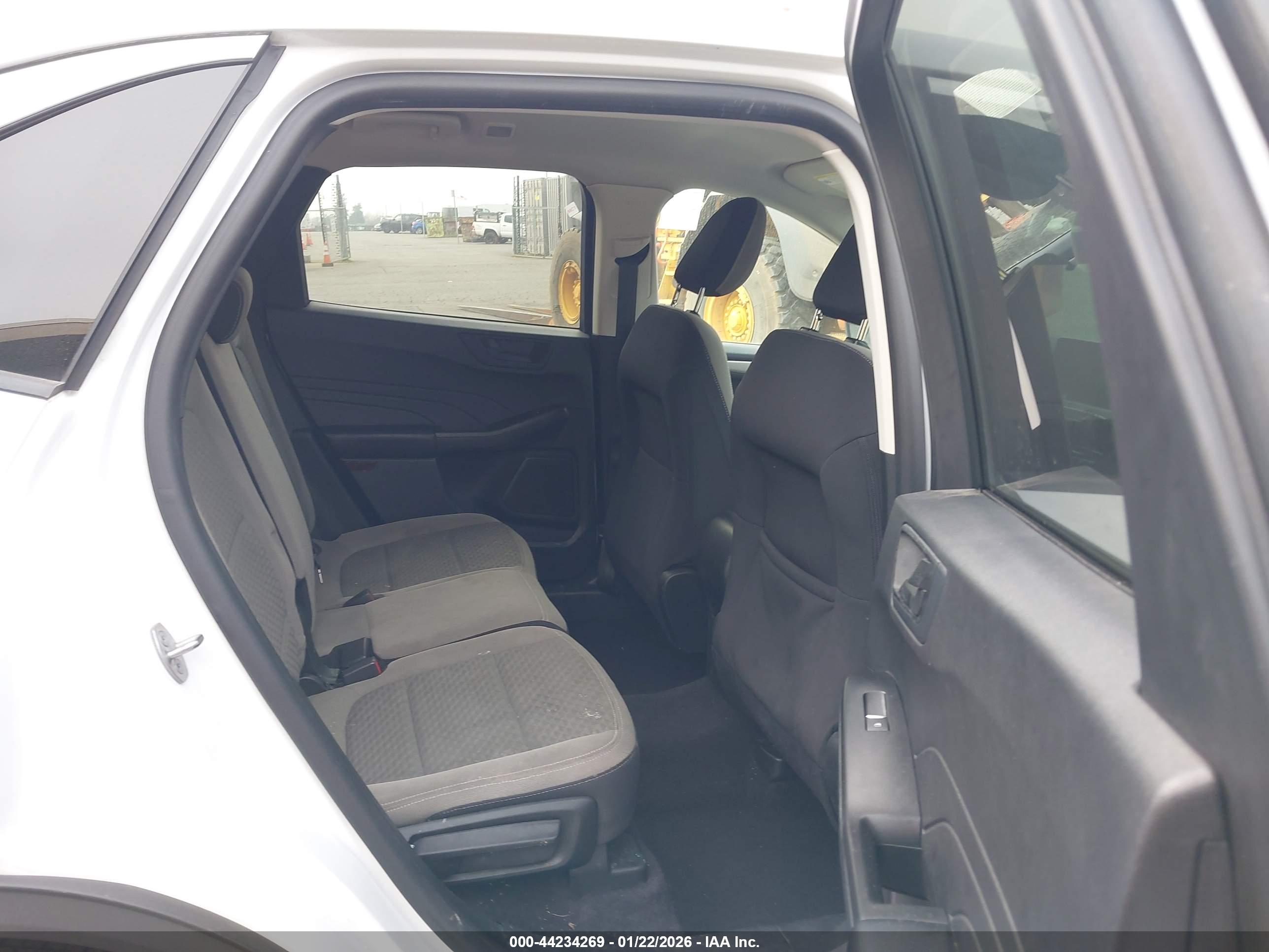 FORD ESCAPE image 8