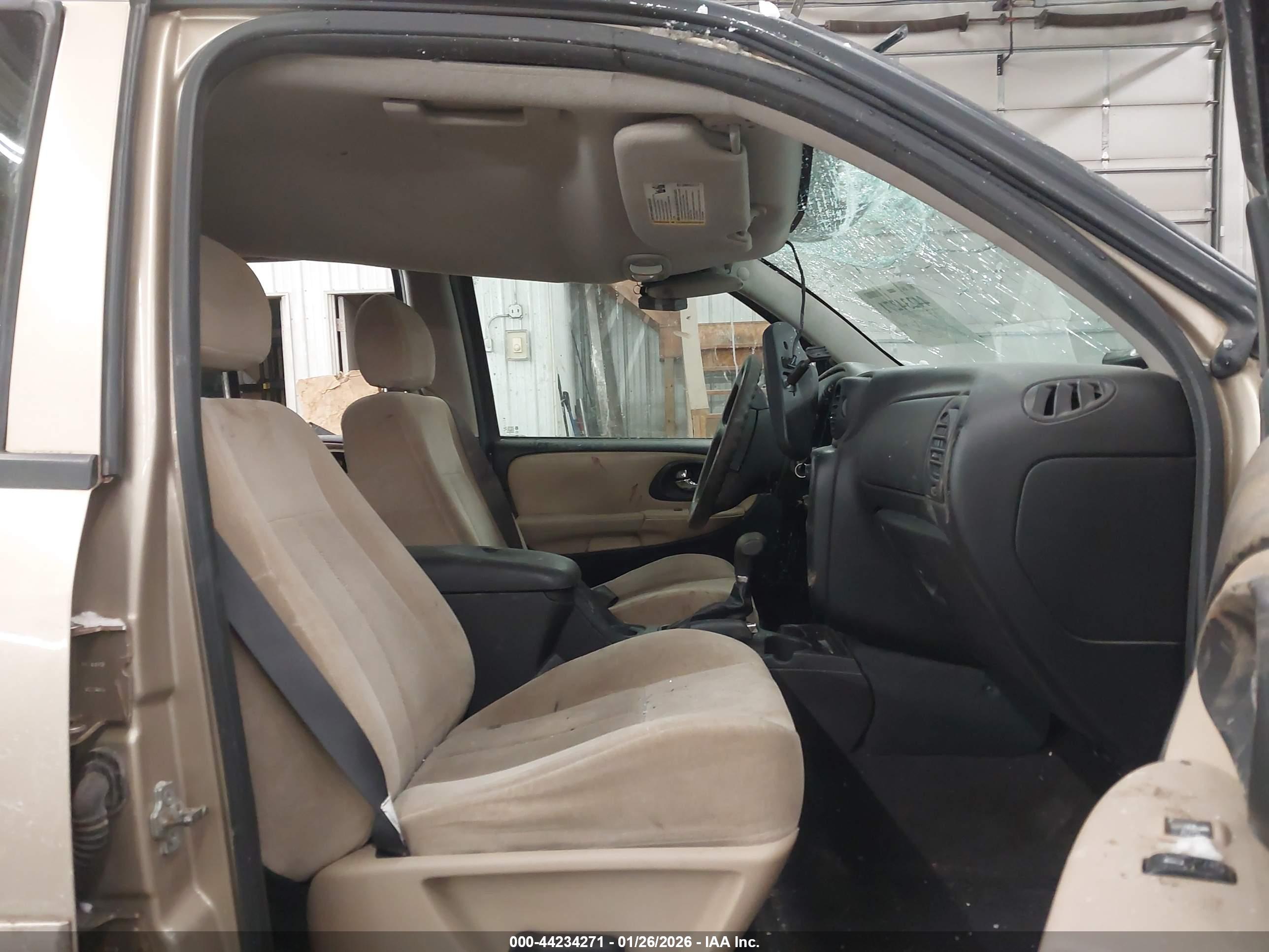 CHEVROLET TRAILBLAZER image 5