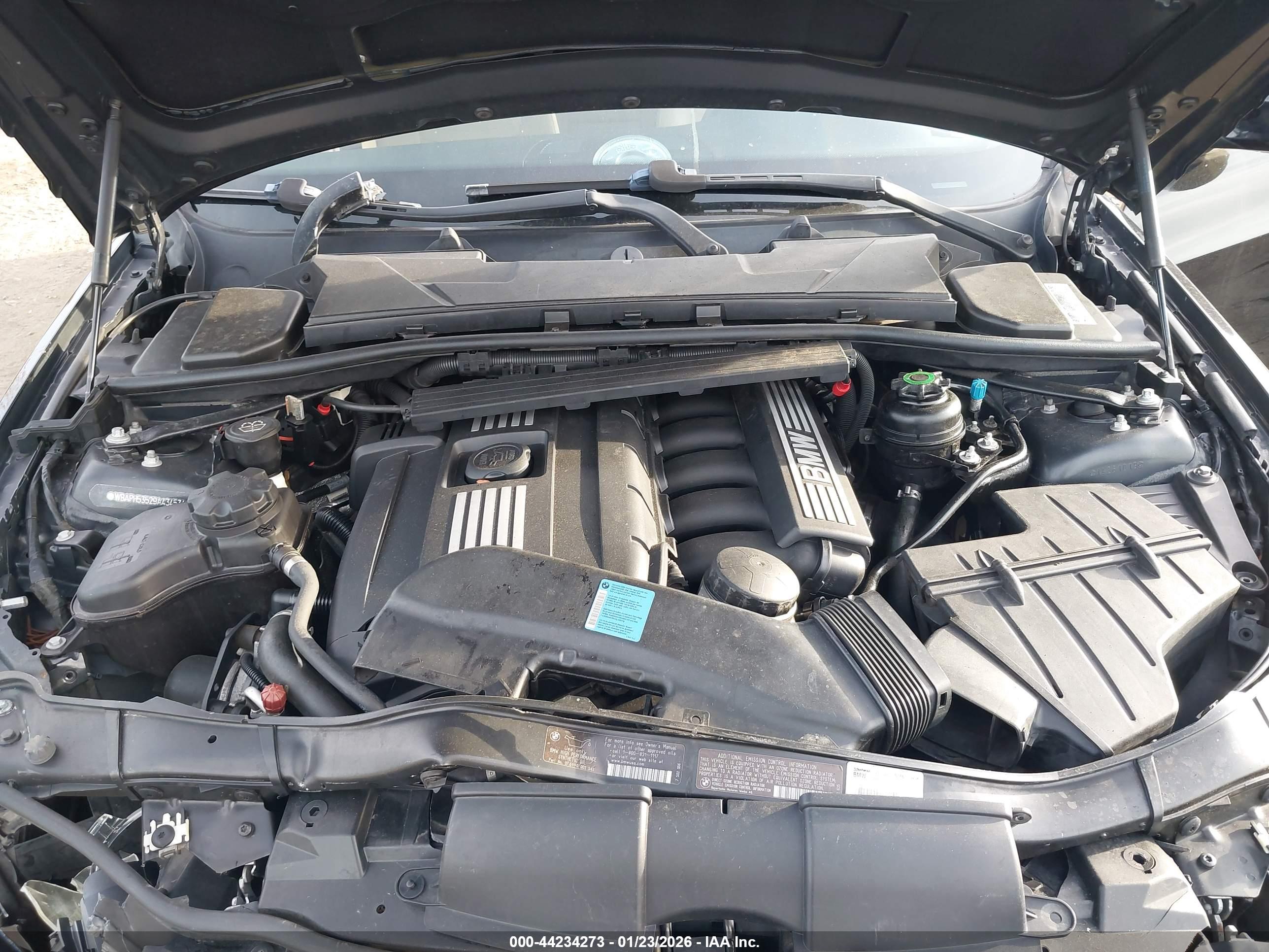 BMW 328I image 10