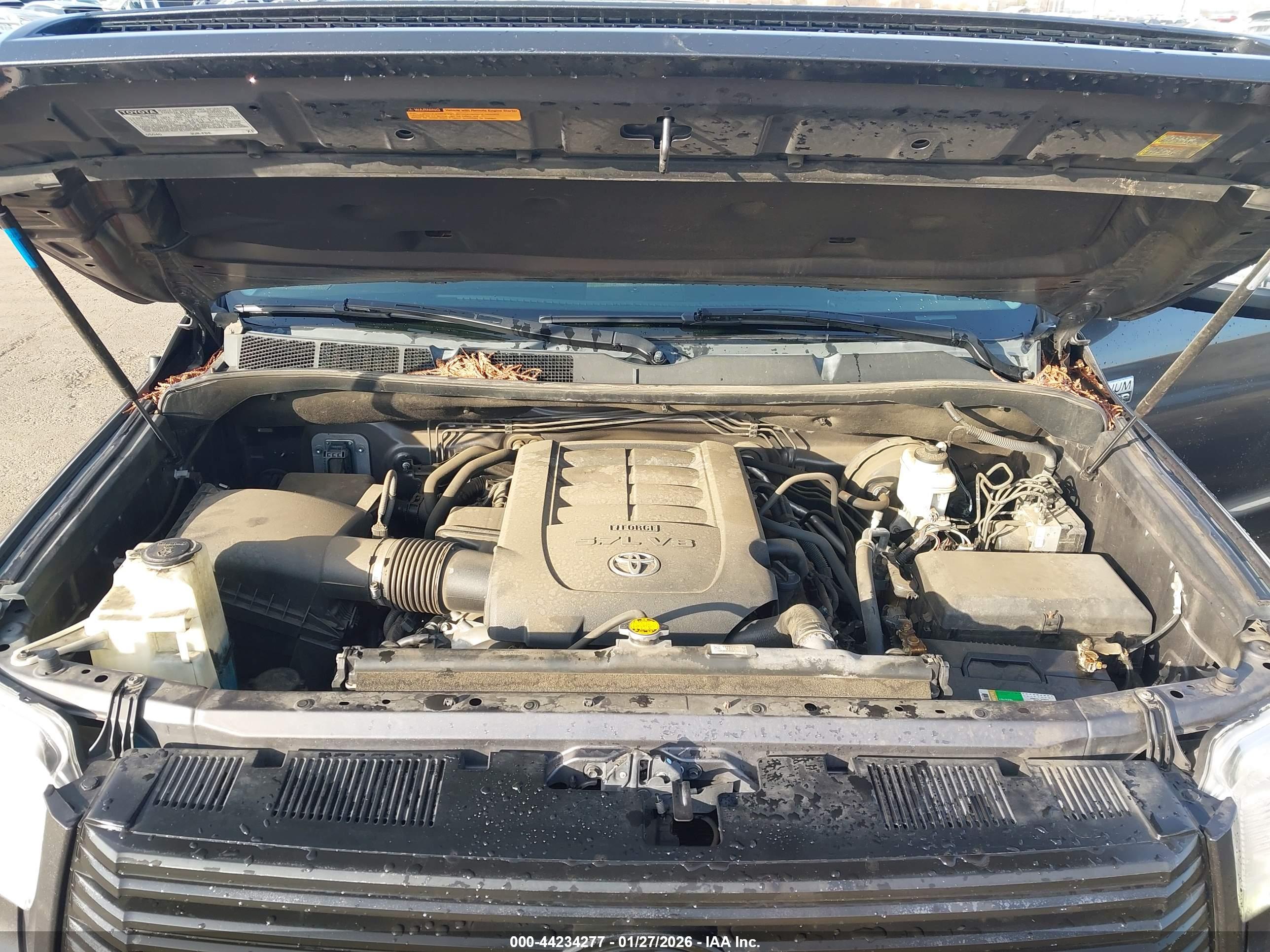 TOYOTA TUNDRA image 10