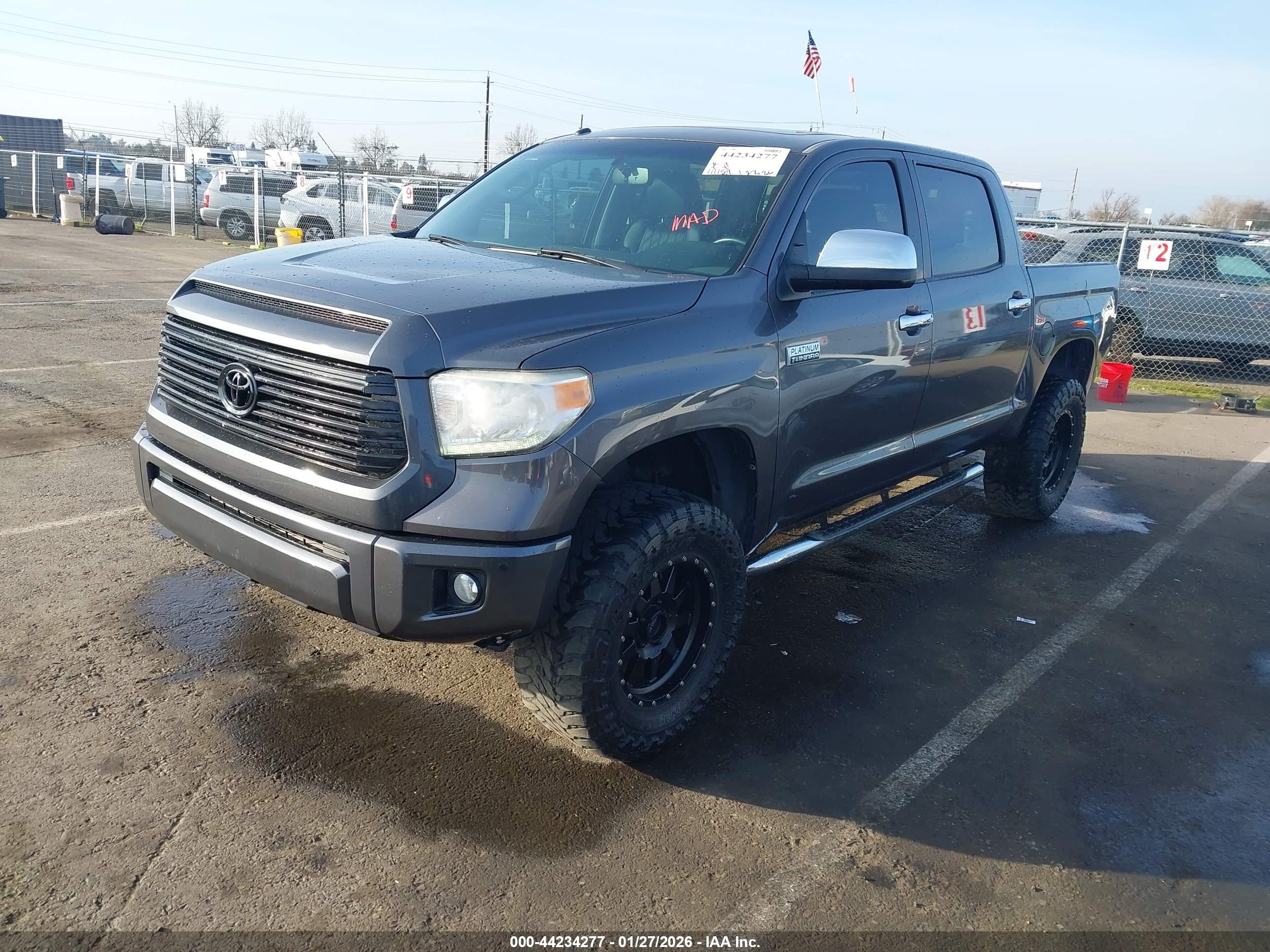 TOYOTA TUNDRA image 2