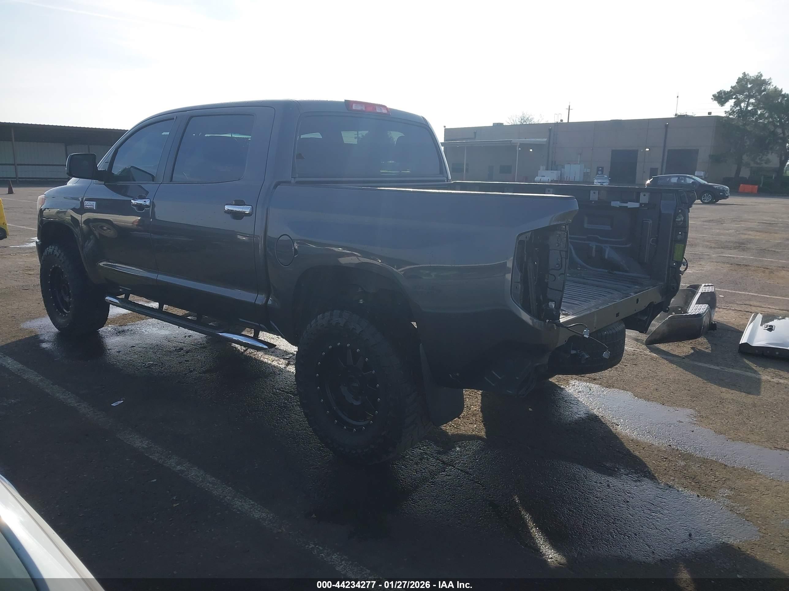 TOYOTA TUNDRA image 3