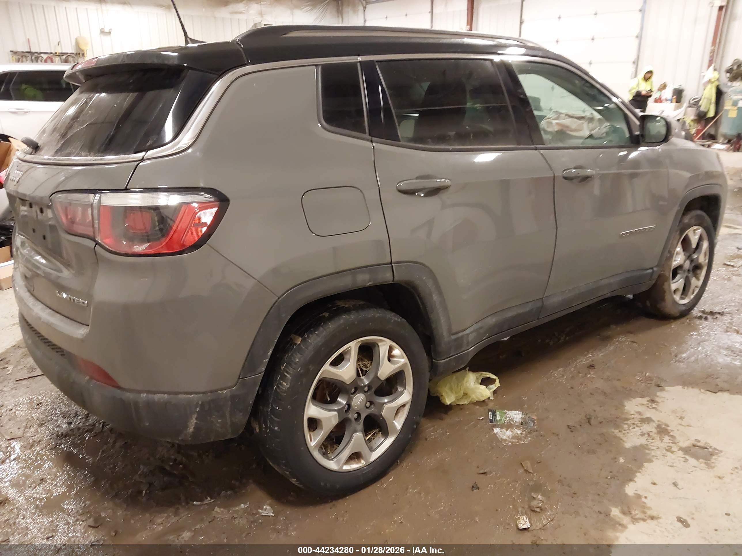 JEEP COMPASS image 4