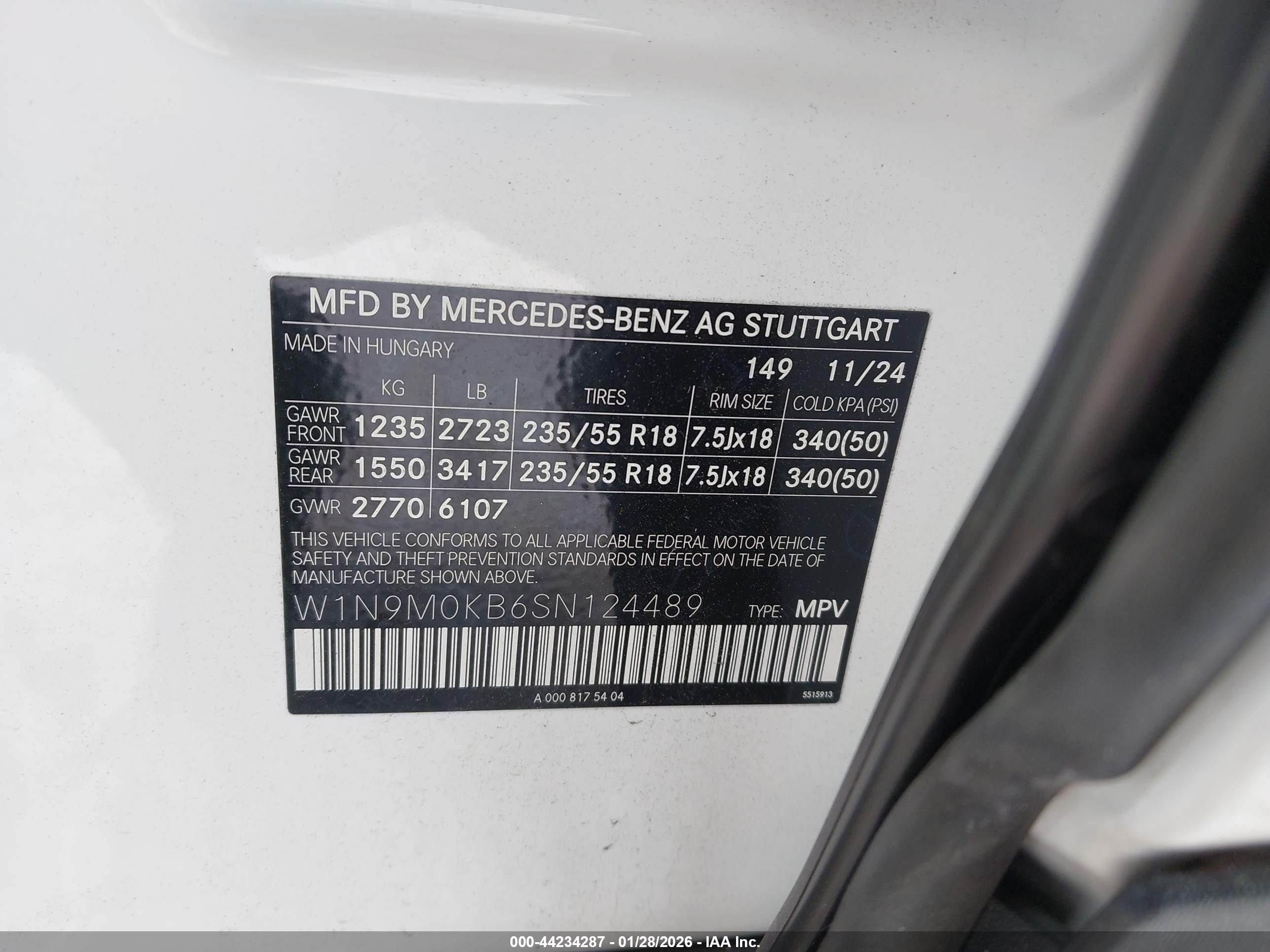 MERCEDES-BENZ EQB image 9