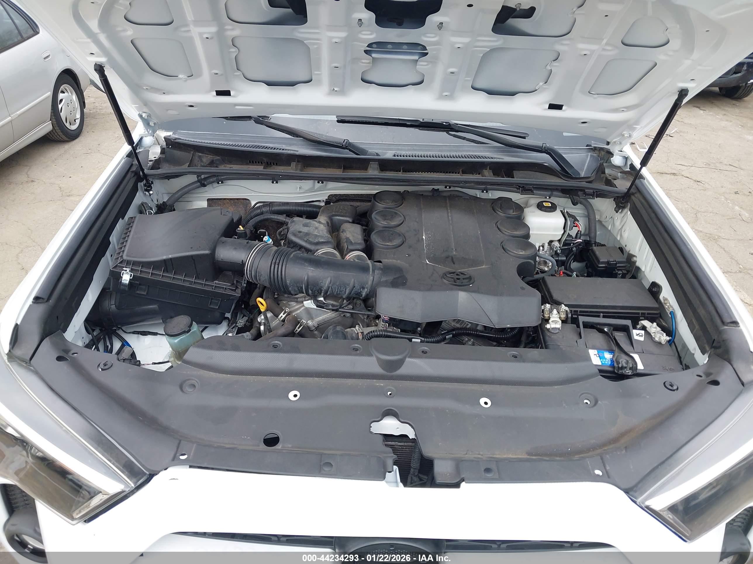 TOYOTA 4RUNNER image 10