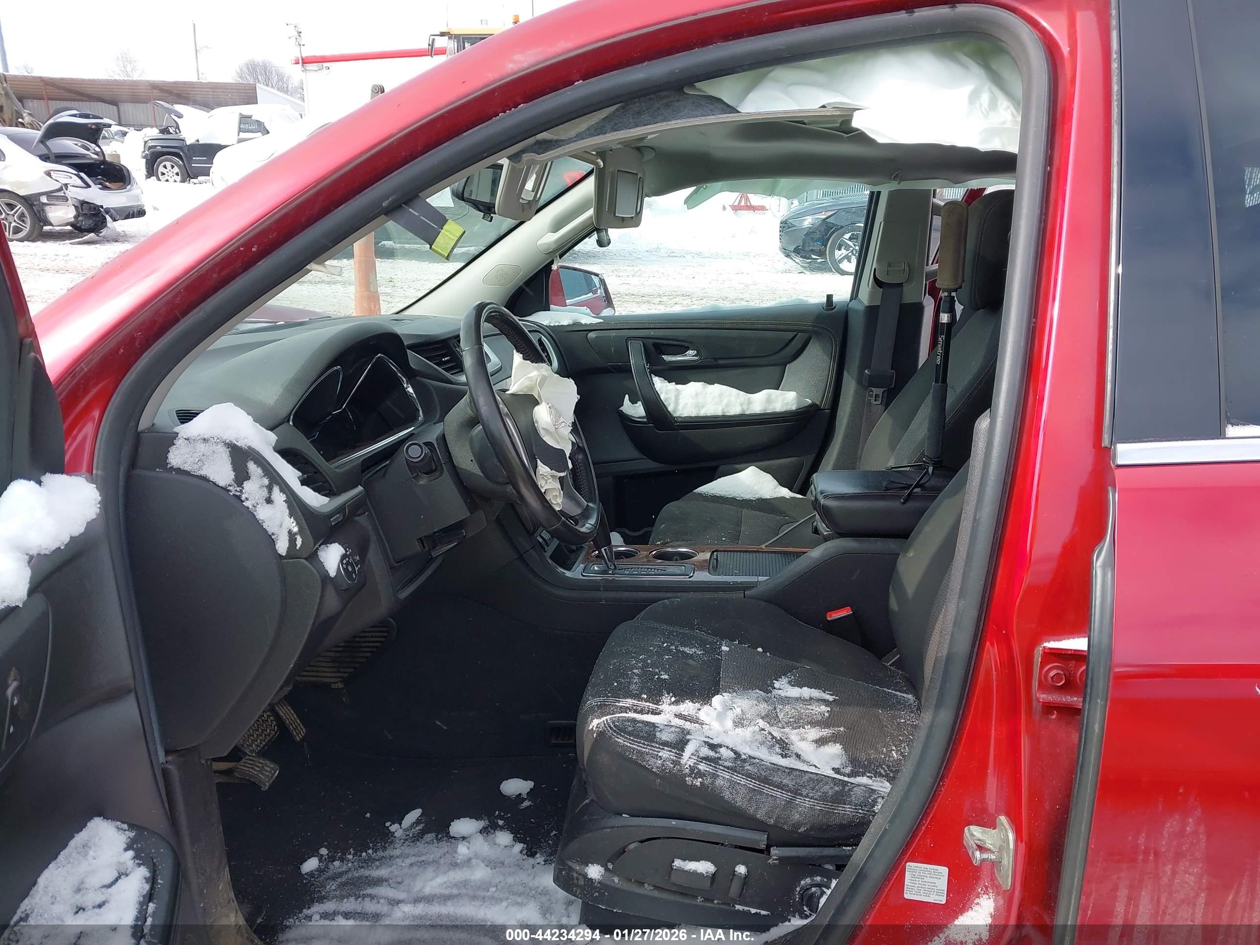 CHEVROLET TRAVERSE image 5