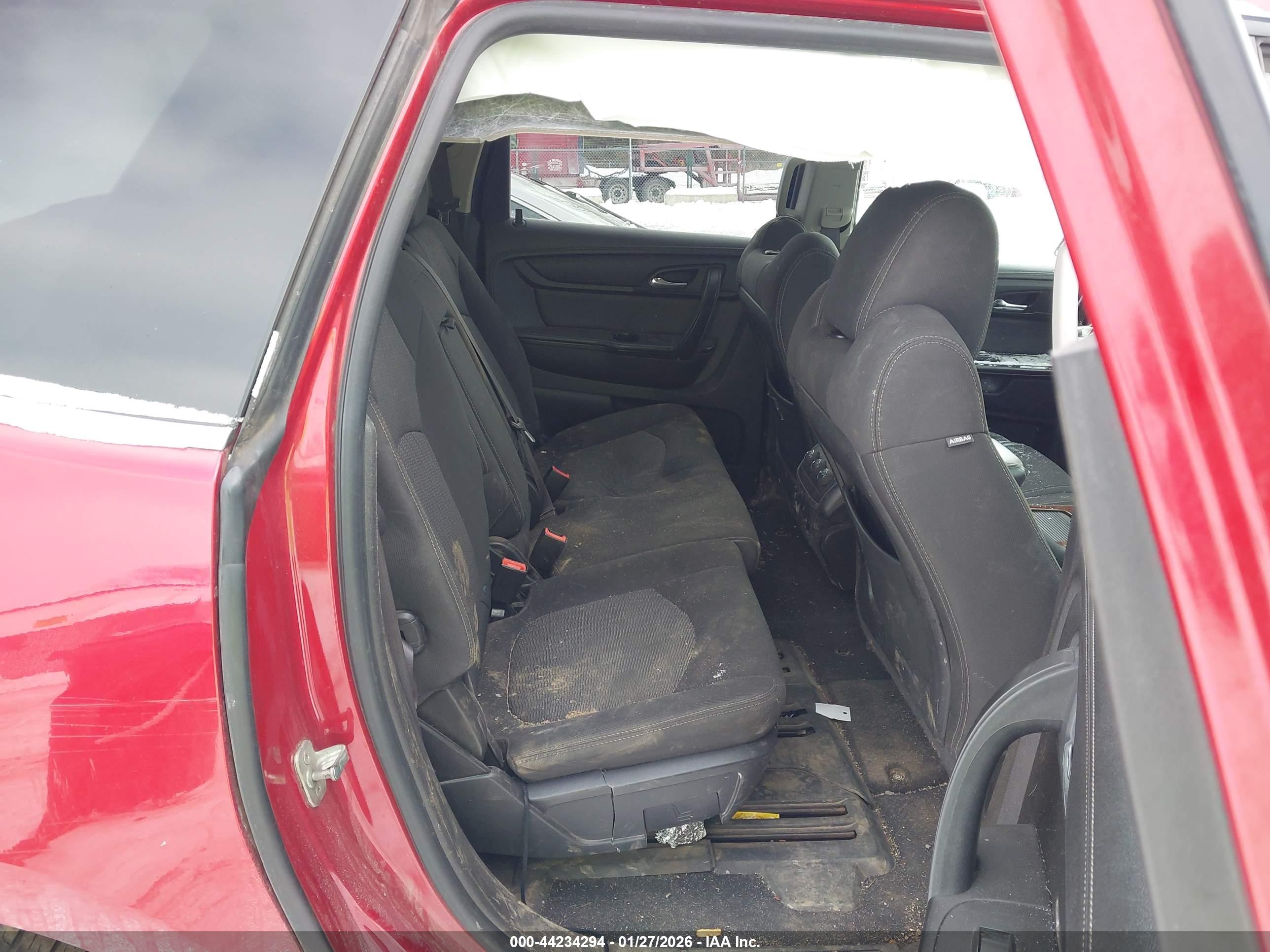 CHEVROLET TRAVERSE image 8