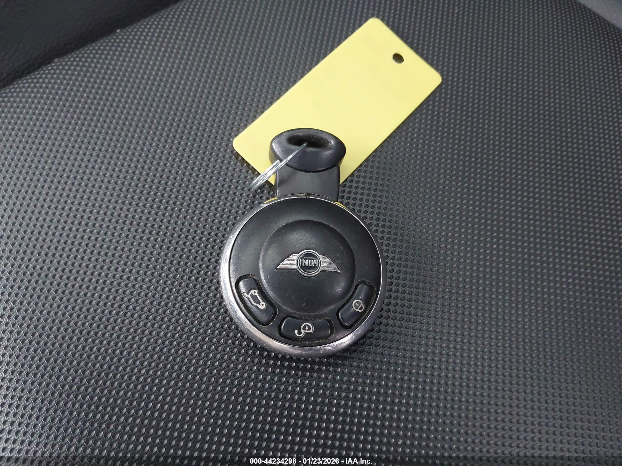 MINI COUNTRYMAN image 11