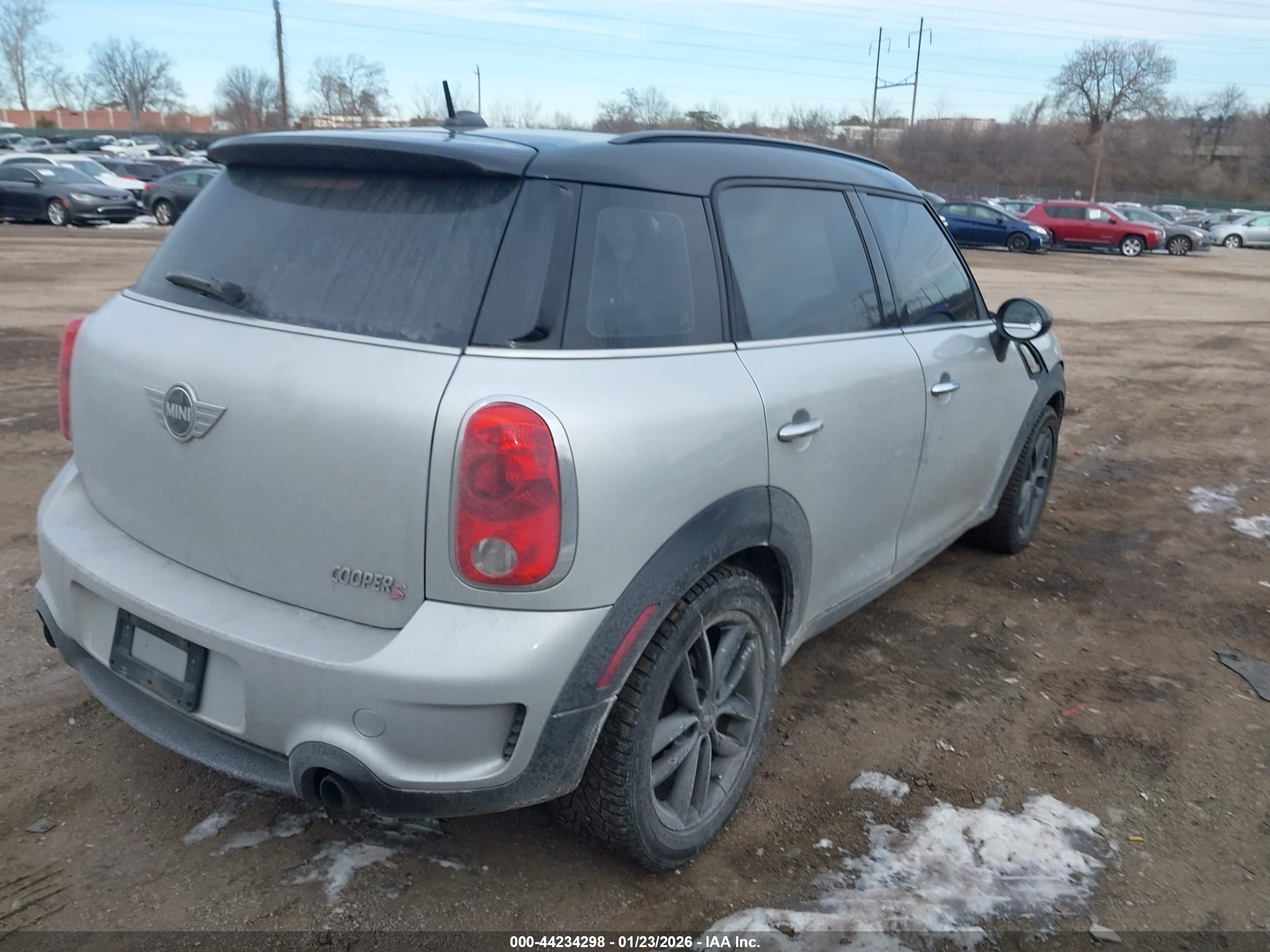 MINI COUNTRYMAN image 4