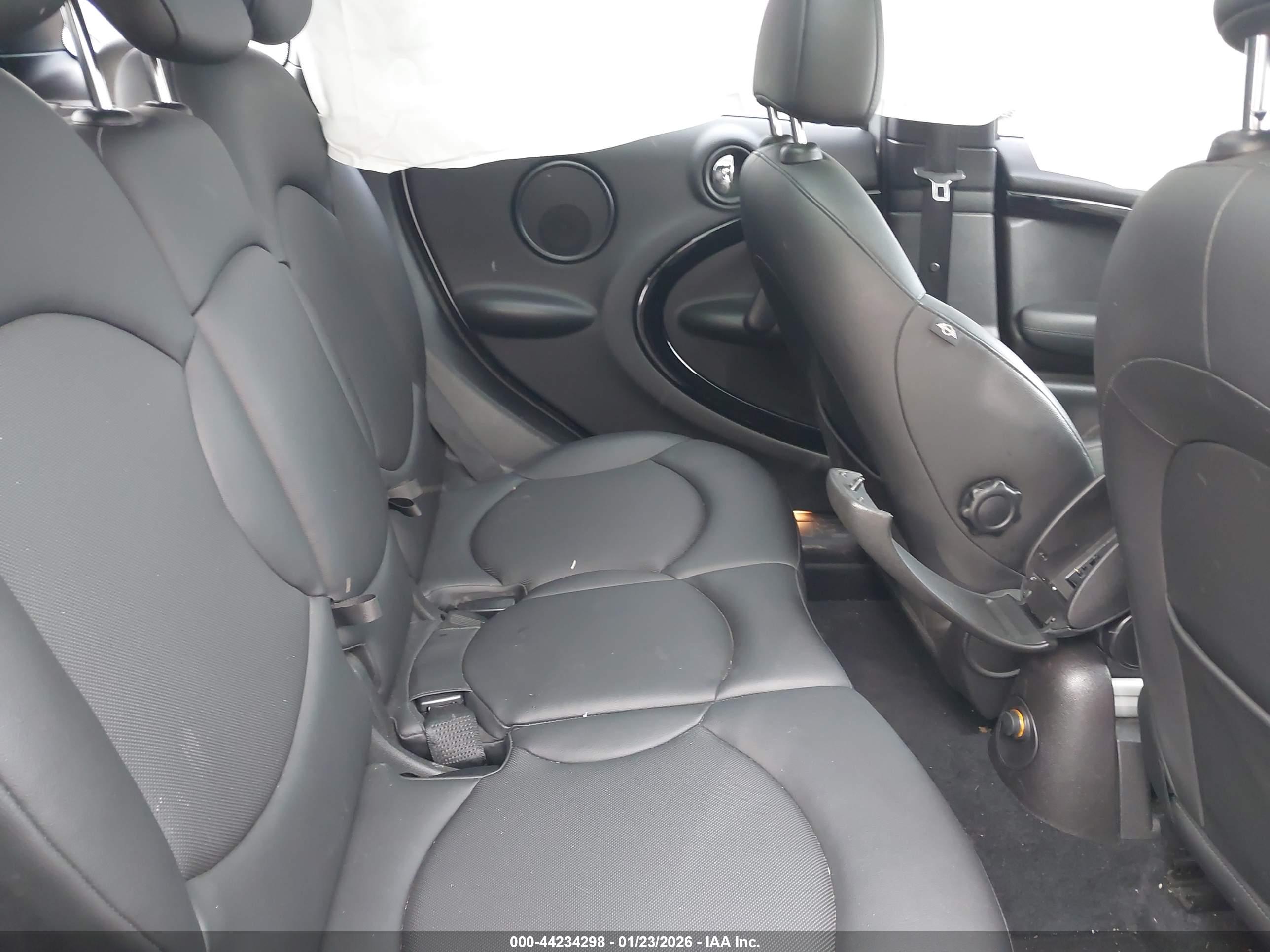 MINI COUNTRYMAN image 8